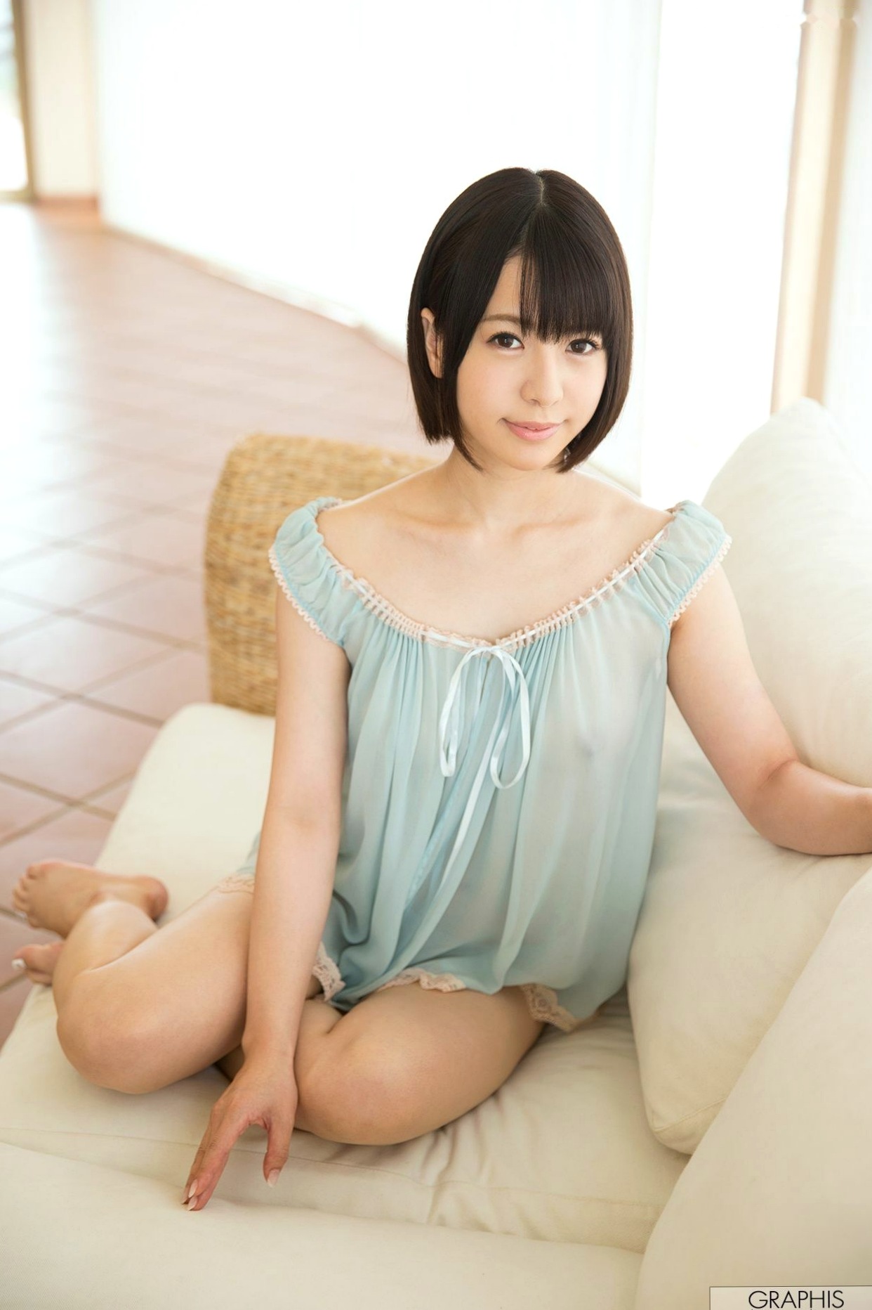 Gallery - 永仓濑奈 (Nagakura Sena) 纯白吊带裙写真集，清纯少女室内私房初次诱惑，Graphis治愈系女神图集清纯气质治愈系私房照日本 女神私房照_秀色女神 - image 36