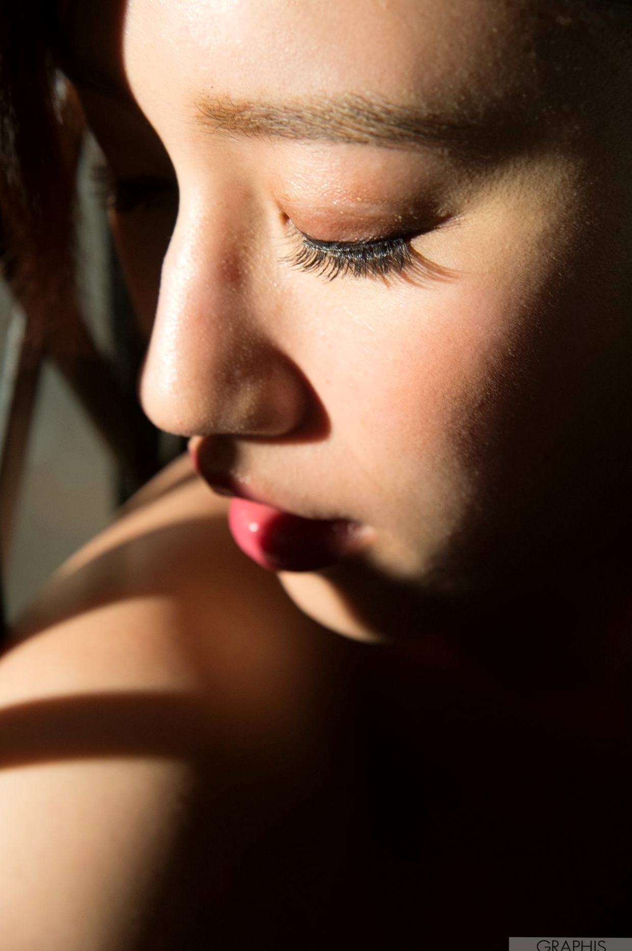 Gallery - Graphis美女美竹铃《Lip Hook Kiss》写真：校服诱惑与性感私房深度撩动，尽显曼妙身材日本性感校服私房照诱惑 女神私房照_秀色女神 - image 32