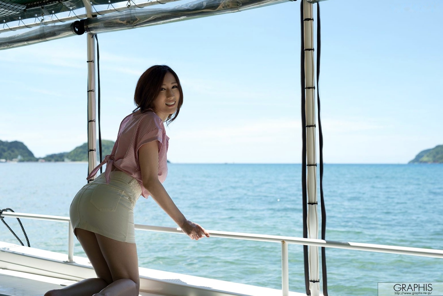 Gallery - Graphis Julia京香《De Deesse!》写真集：高冷御姐的大胆户外野性诱惑性感诱惑日本大尺度户外 女神私房照_秀色女神 - image 10