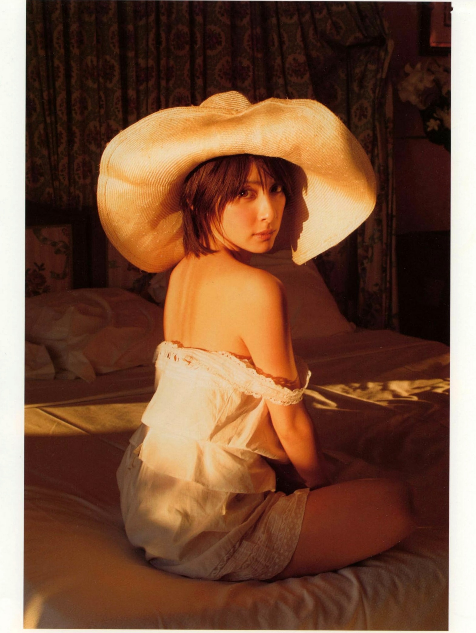 Gallery - PB写真集_奥菜恵《The Okina 3／3 in Paris》巴黎风情黑色薄纱大尺度私房照 [85P]日本气质尤物私房照性感 女神私房照_秀色女神 - image 27