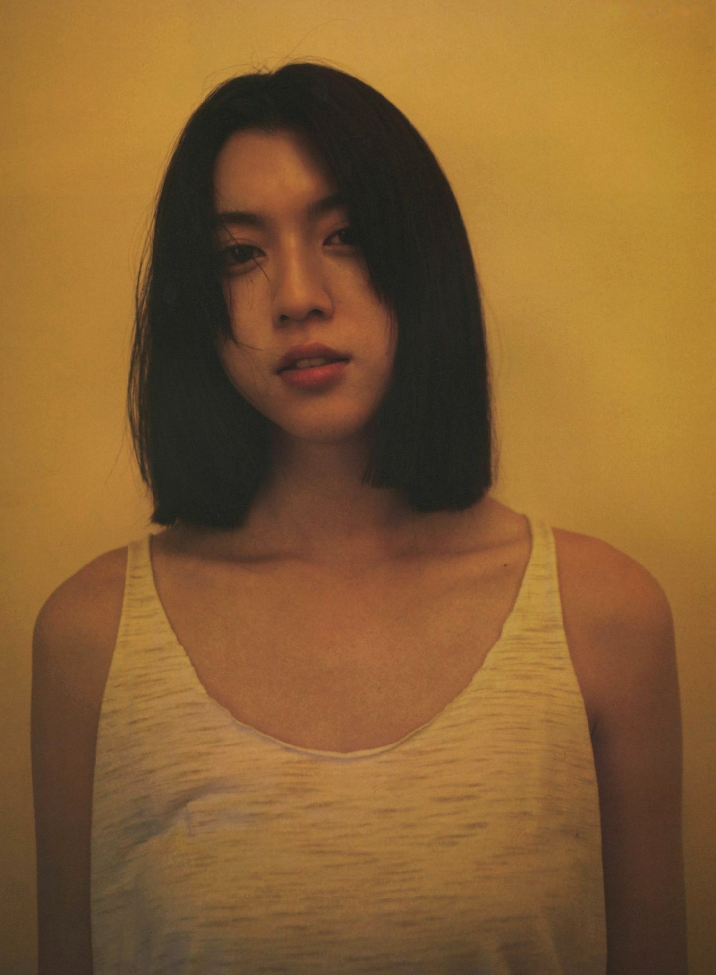 Gallery - PB写真集_Ayaka Miyoshi 三吉彩花《わたし》高清文艺感海边私房大片，尽显高冷气质与骨感美学【135P】日本气质清新治愈系 女神私房照_秀色女神 - image 3