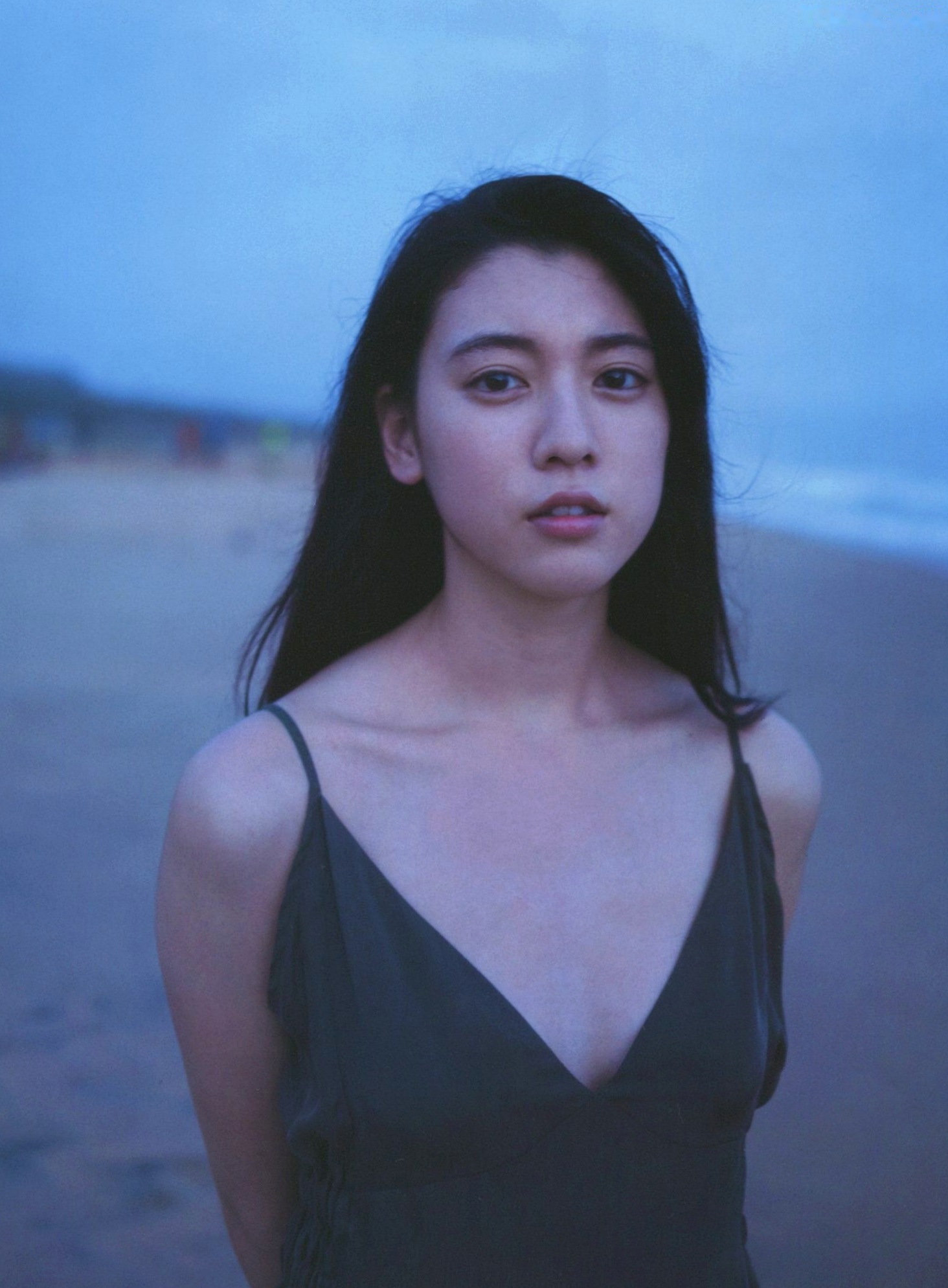 Gallery - PB写真集_Ayaka Miyoshi 三吉彩花《わたし》高清文艺感海边私房大片，尽显高冷气质与骨感美学【135P】日本气质清新治愈系 女神私房照_秀色女神 - image 106
