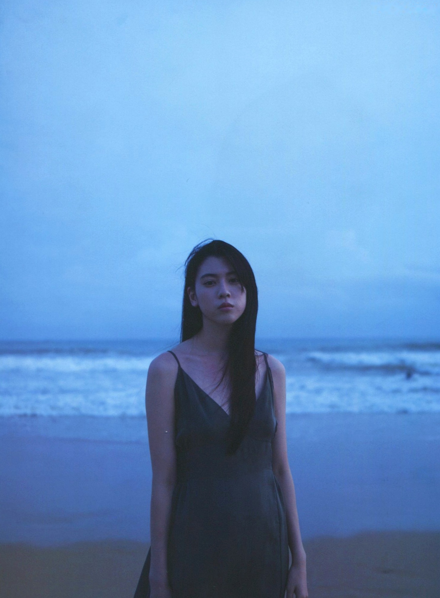 Gallery - PB写真集_Ayaka Miyoshi 三吉彩花《わたし》高清文艺感海边私房大片，尽显高冷气质与骨感美学【135P】日本气质清新治愈系 女神私房照_秀色女神 - image 107