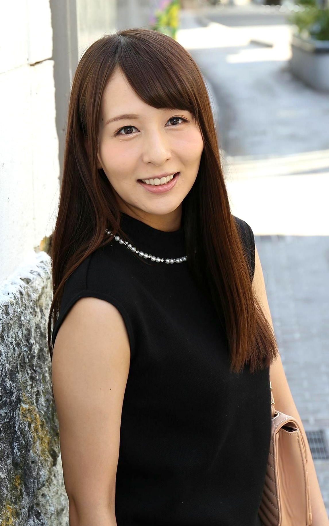 Gallery - 希崎杰西居家白色蕾丝内衣诱惑私房写真集，清纯甜美与成熟韵味并存的绝美神级镜头记录日本性感诱惑私房照女神 女神私房照_秀色女神 - image 2
