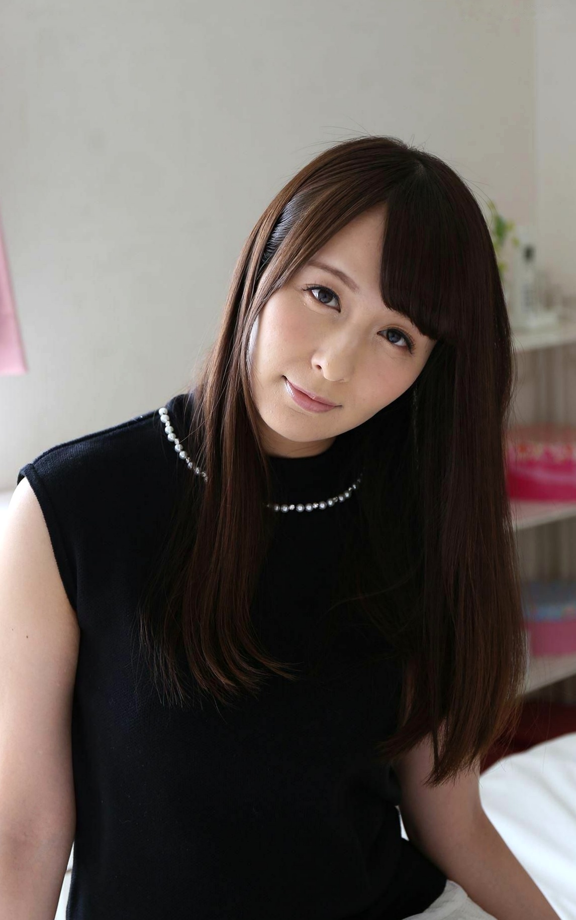Gallery - 希崎杰西居家白色蕾丝内衣诱惑私房写真集，清纯甜美与成熟韵味并存的绝美神级镜头记录日本性感诱惑私房照女神 女神私房照_秀色女神 - image 5