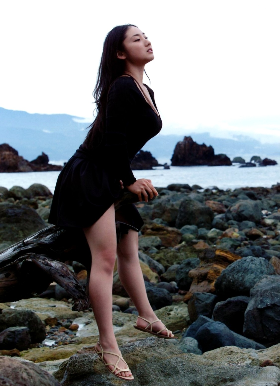 Gallery - Saaya 纱绫《newpb》写真集：暗夜朦胧中的湿身诱惑，勾勒极致唯美野性曲线[78P]性感诱惑湿身日本户外 女神私房照_秀色女神 - image 43