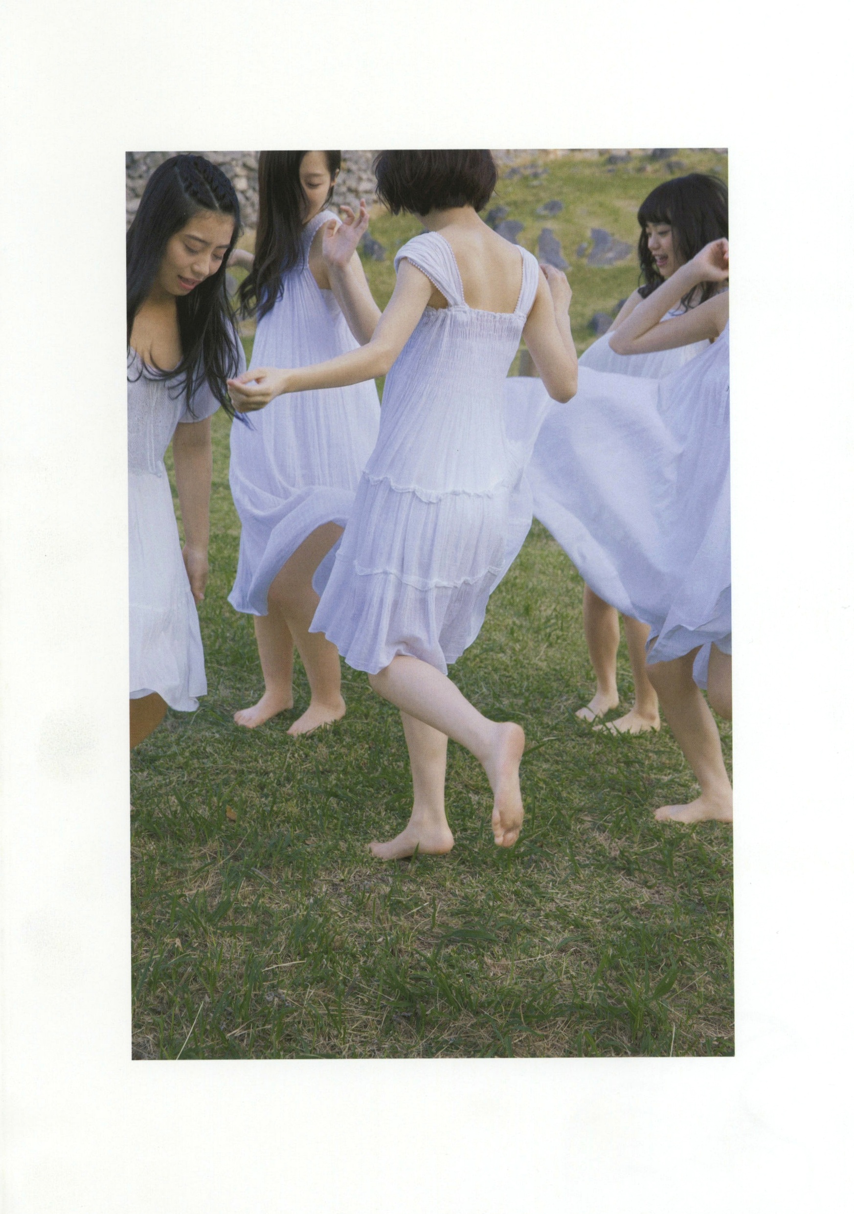 Gallery - 日本偶像团体Team Syachihoko写真集《SYACHI TRIP》，清纯少女户外旅拍，元气清新治愈系风格日本清新治愈系萌系 女神私房照_秀色女神 - image 2