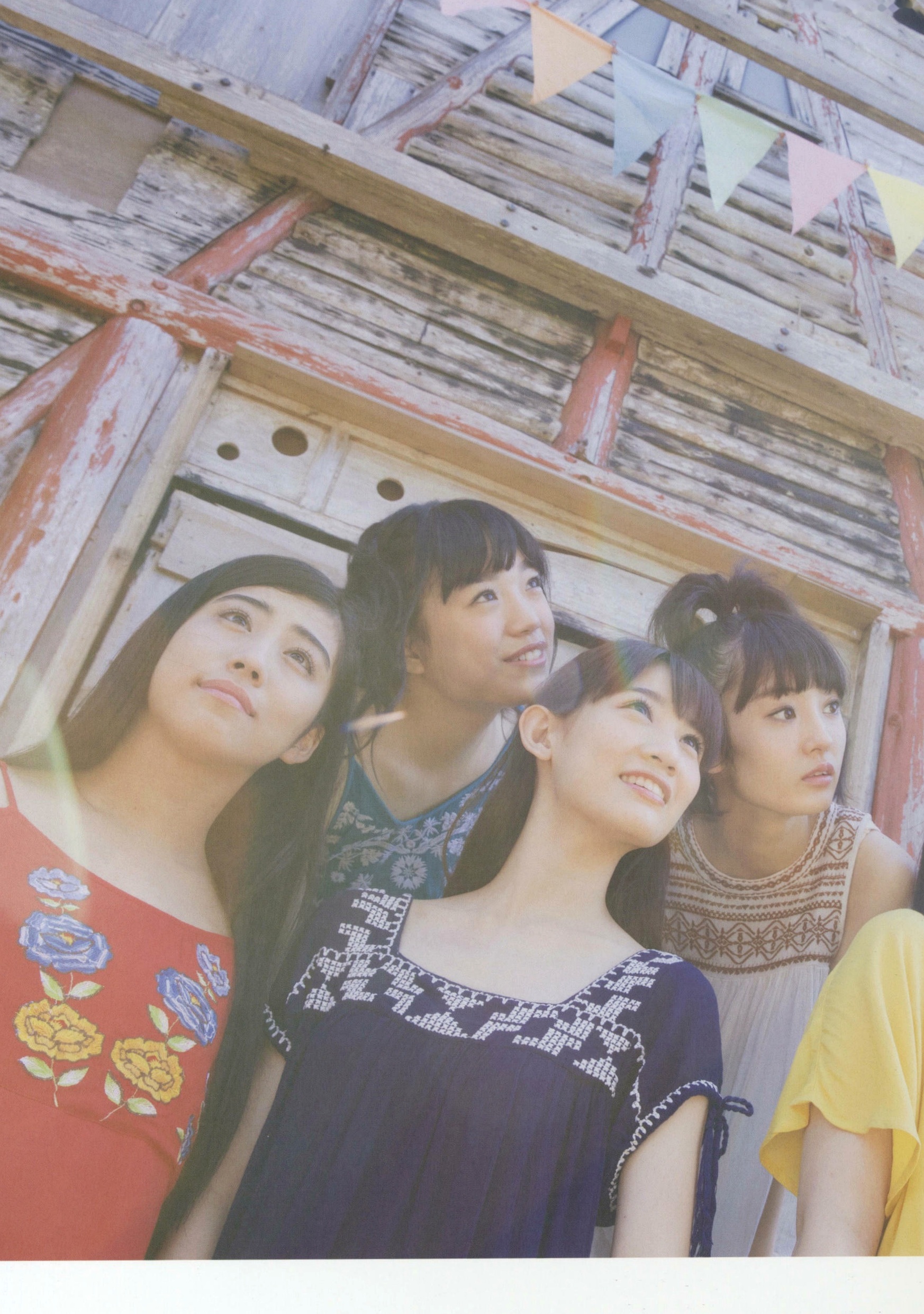 Gallery - 日本偶像团体Team Syachihoko写真集《SYACHI TRIP》，清纯少女户外旅拍，元气清新治愈系风格日本清新治愈系萌系 女神私房照_秀色女神 - image 44