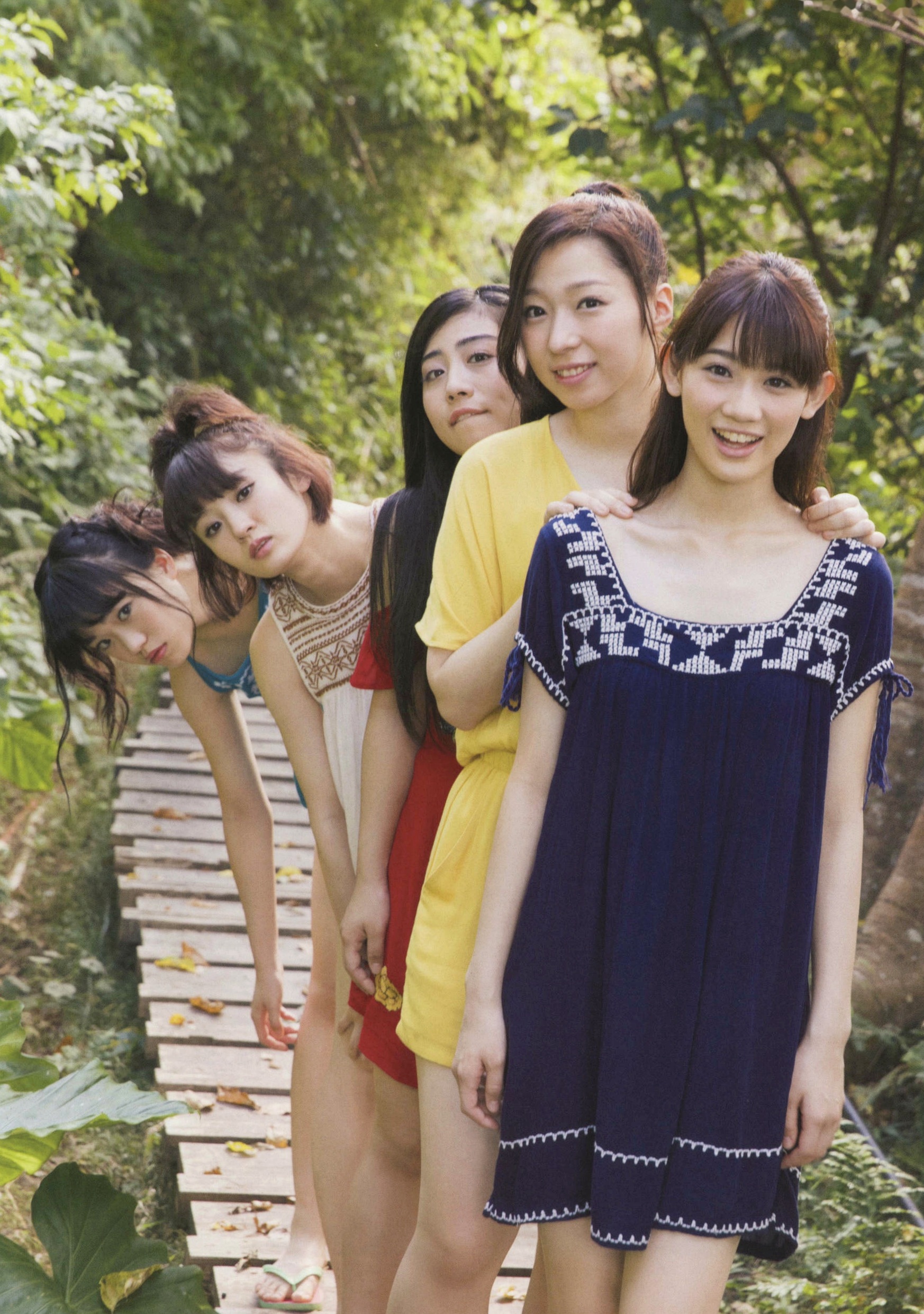 Gallery - 日本偶像团体Team Syachihoko写真集《SYACHI TRIP》，清纯少女户外旅拍，元气清新治愈系风格日本清新治愈系萌系 女神私房照_秀色女神 - image 61