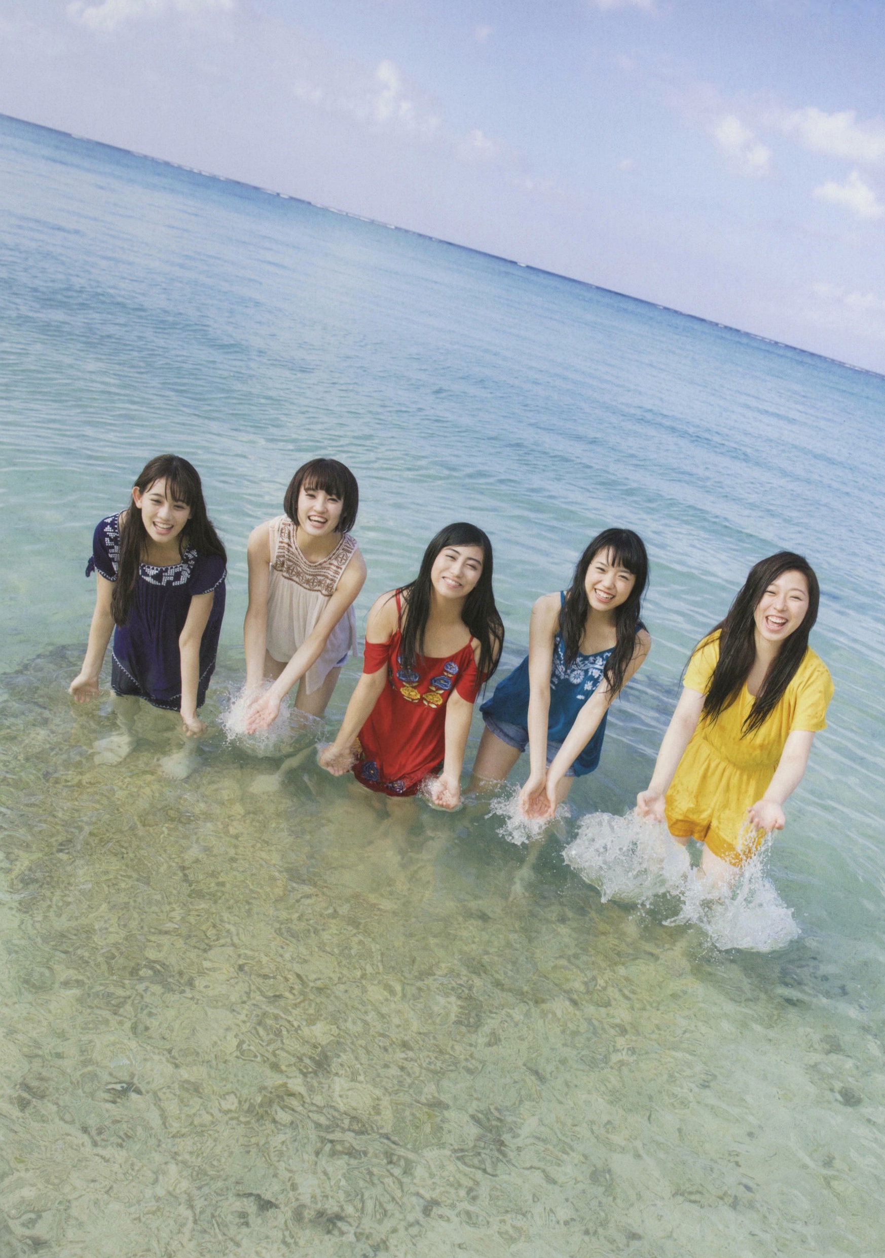 Gallery - 日本偶像团体Team Syachihoko写真集《SYACHI TRIP》，清纯少女户外旅拍，元气清新治愈系风格日本清新治愈系萌系 女神私房照_秀色女神 - image 73