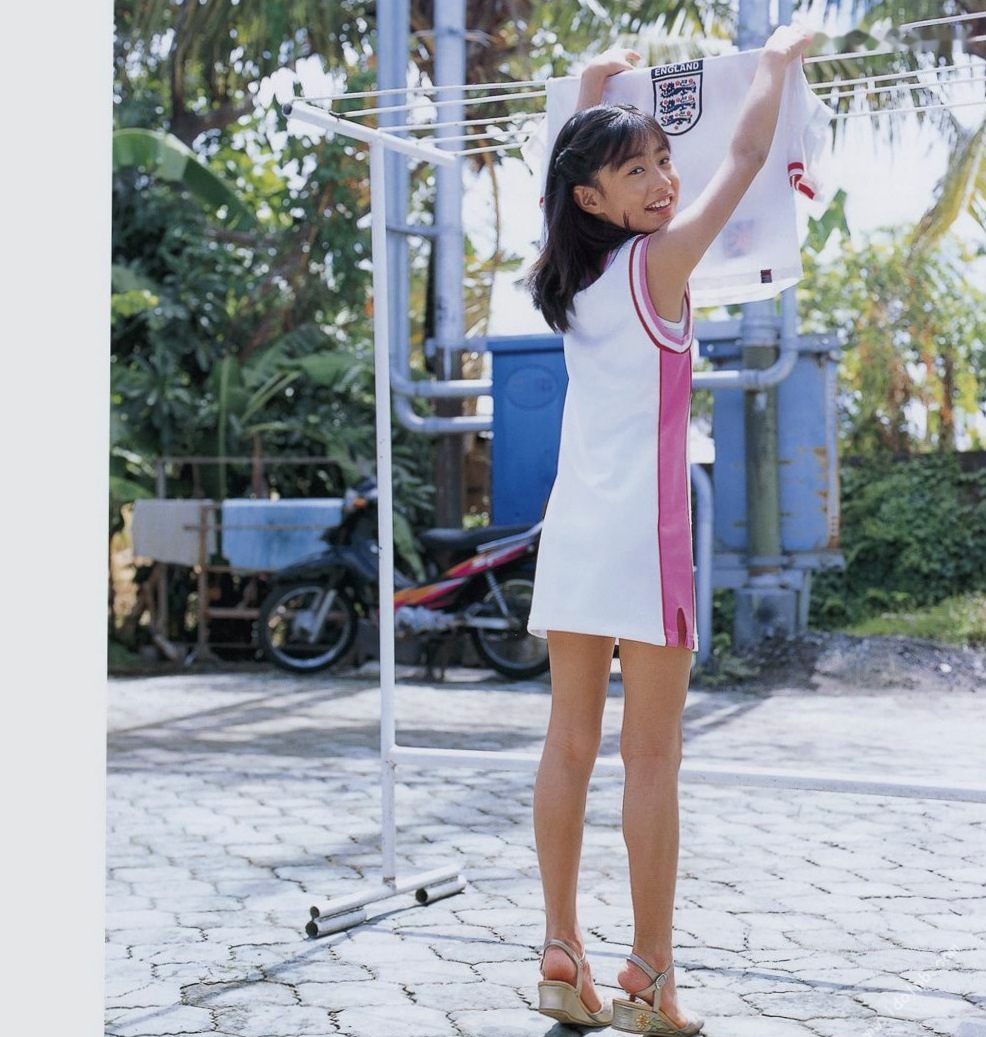 Gallery - PB写真集_加藤美月《たからもの》 清纯校服与活力泳装户外写真集[114P]清纯校服治愈系泳池日本 女神私房照_秀色女神 - image 55