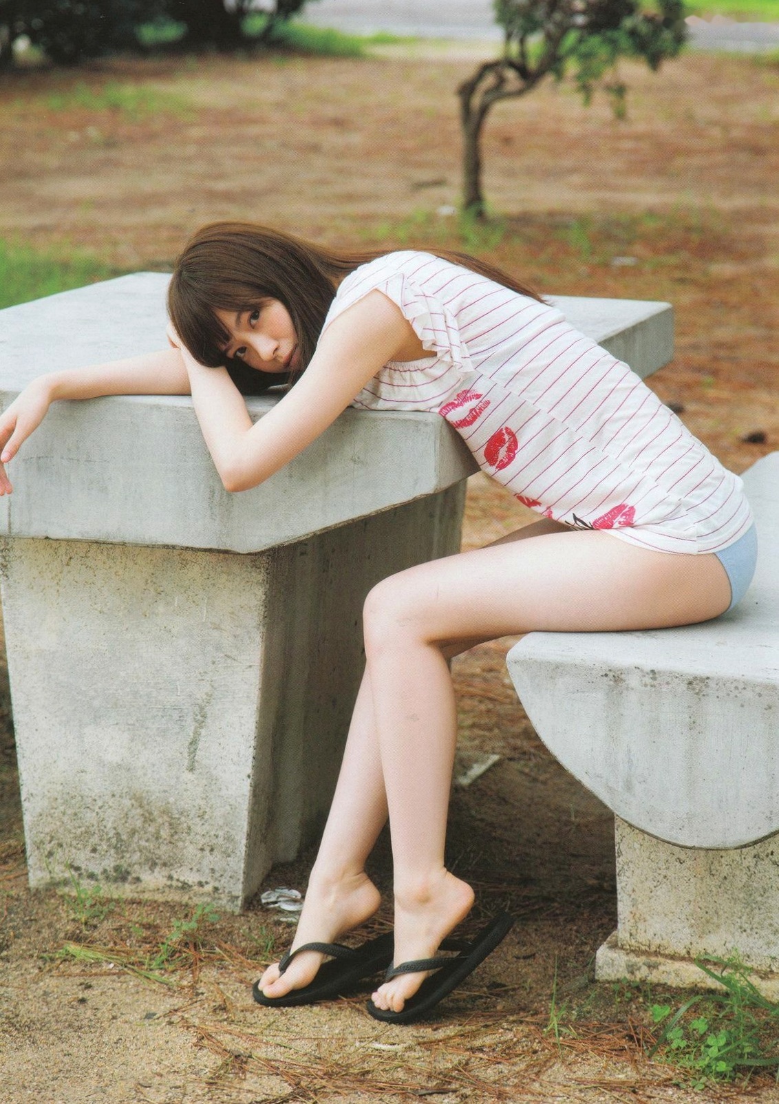 Gallery - 西野七濑《普段着》写真集：清纯少女海滩比基尼与文艺街拍，记录甜美治愈的日常瞬间清纯治愈系比基尼日本女神 女神私房照_秀色女神 - image 23