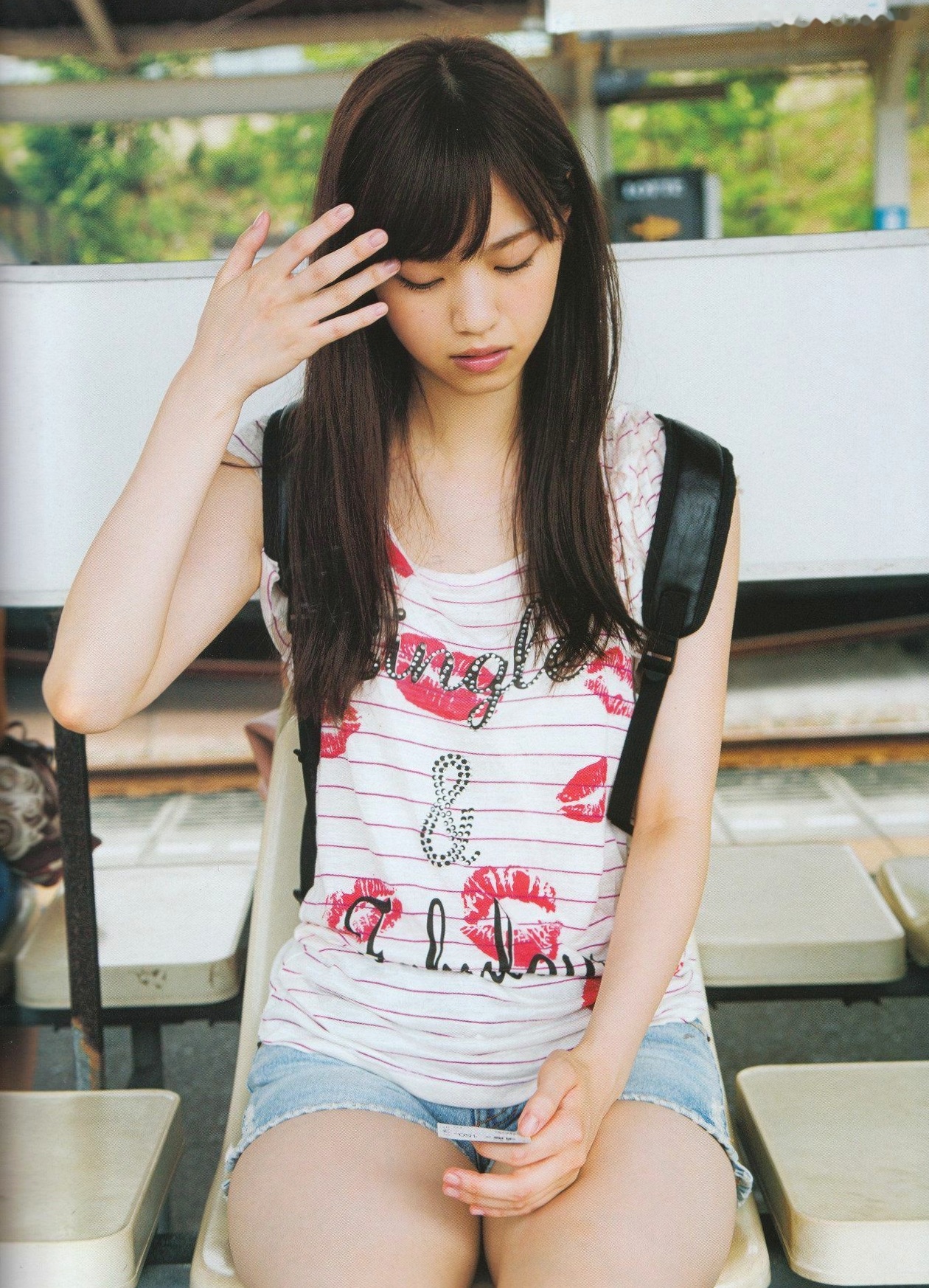 Gallery - 西野七濑《普段着》写真集：清纯少女海滩比基尼与文艺街拍，记录甜美治愈的日常瞬间清纯治愈系比基尼日本女神 女神私房照_秀色女神 - image 48