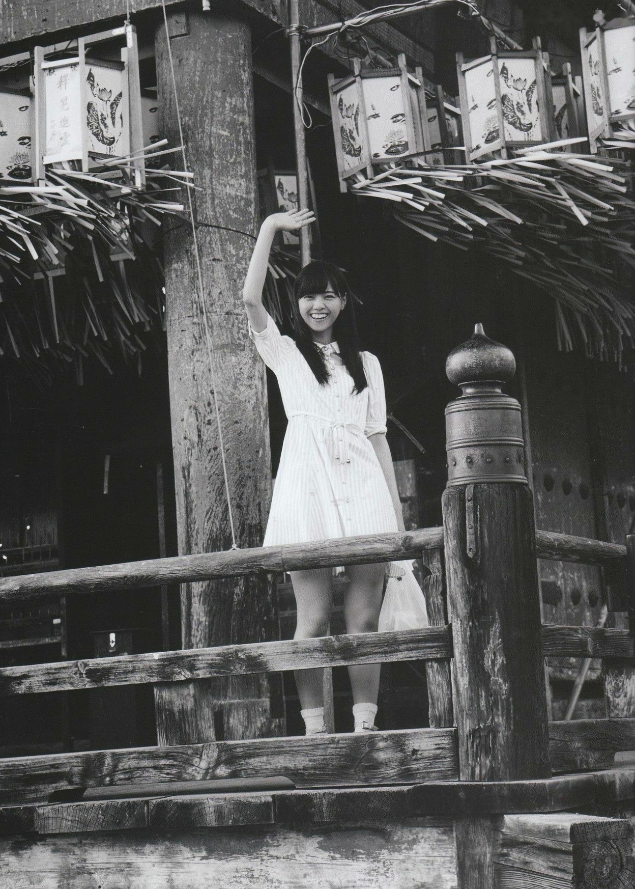 Gallery - 西野七濑《普段着》写真集：清纯少女海滩比基尼与文艺街拍，记录甜美治愈的日常瞬间清纯治愈系比基尼日本女神 女神私房照_秀色女神 - image 51