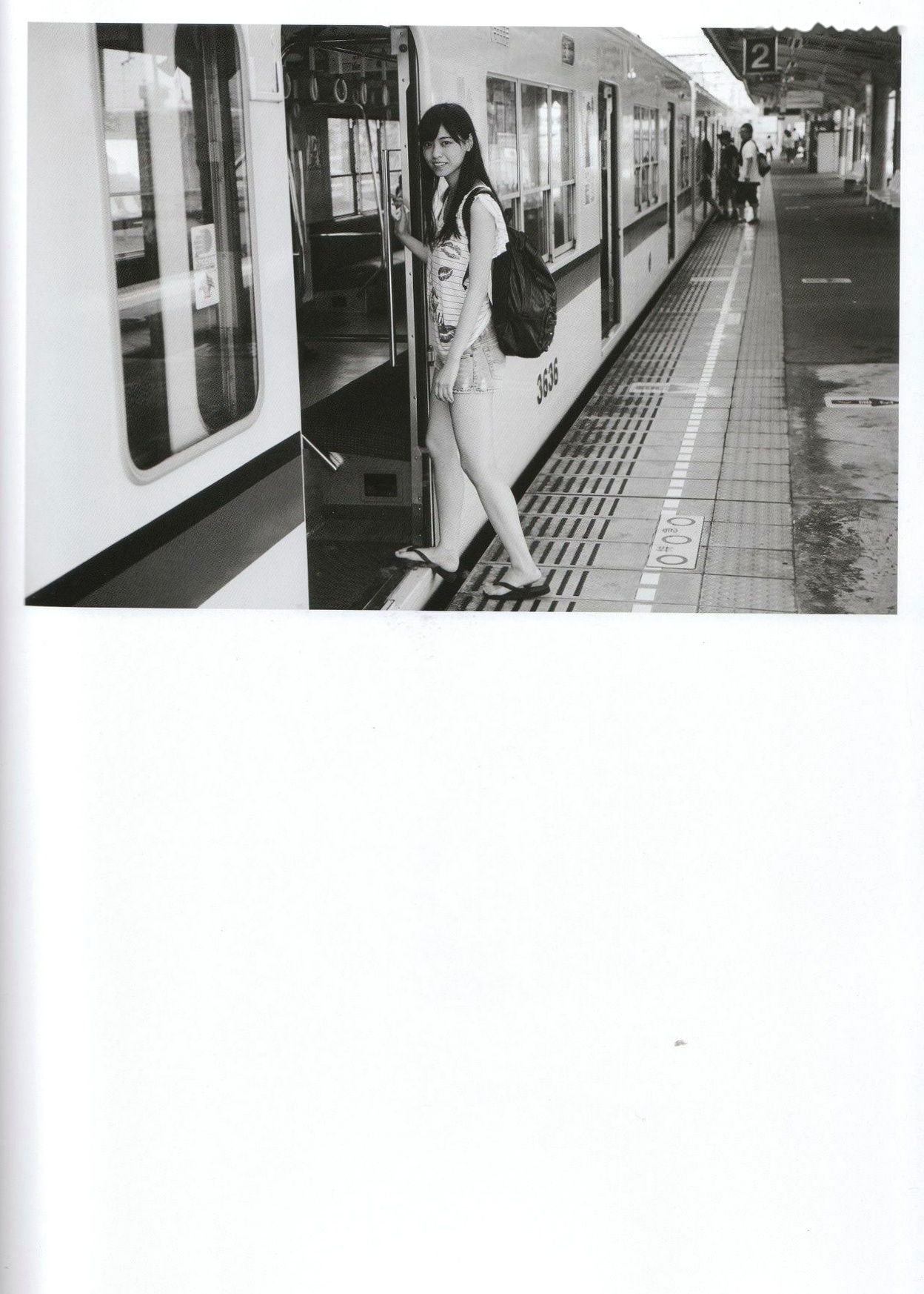 Gallery - 西野七濑《普段着》写真集：清纯少女海滩比基尼与文艺街拍，记录甜美治愈的日常瞬间清纯治愈系比基尼日本女神 女神私房照_秀色女神 - image 66