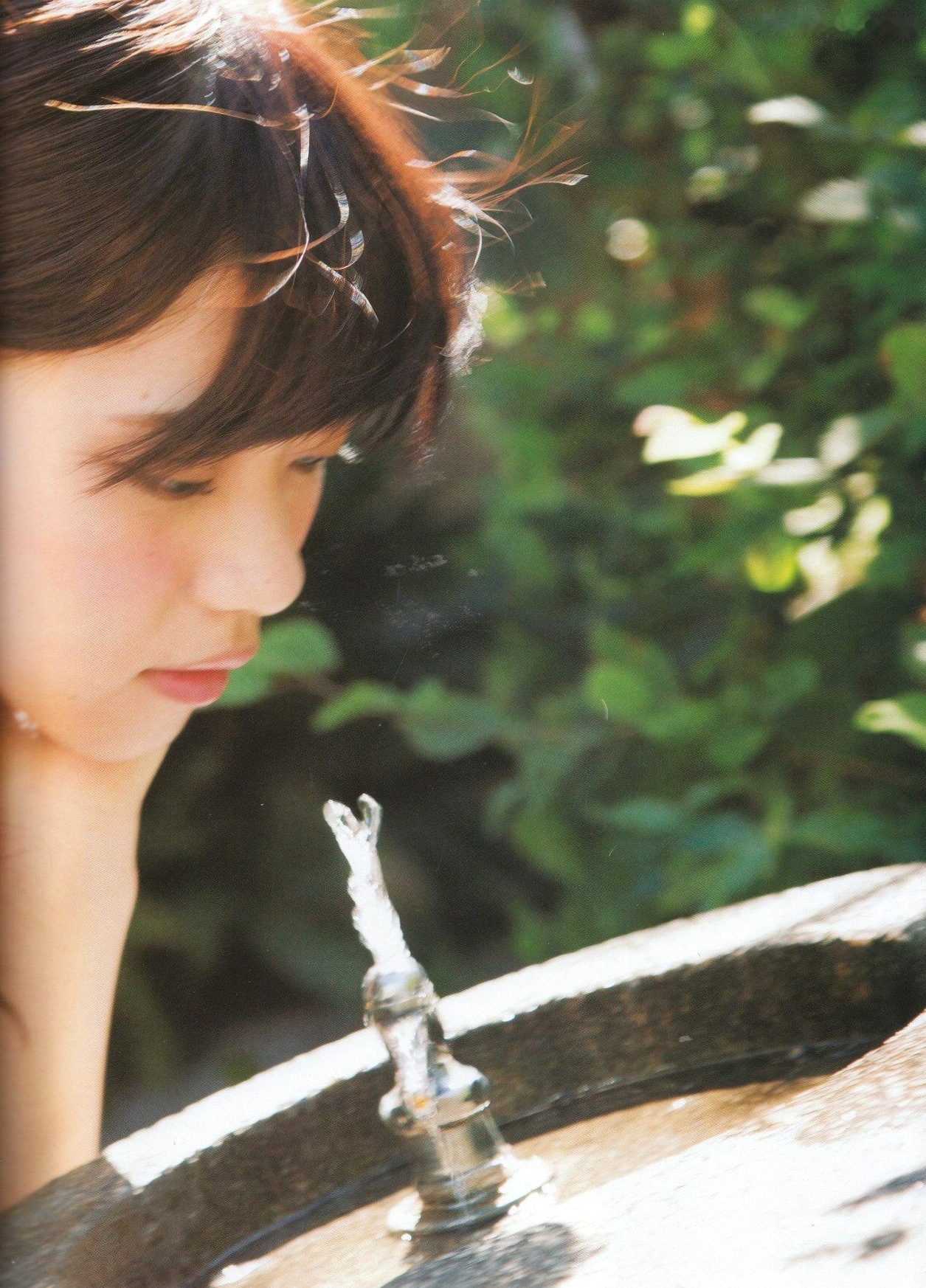 Gallery - 西野七濑《普段着》写真集：清纯少女海滩比基尼与文艺街拍，记录甜美治愈的日常瞬间清纯治愈系比基尼日本女神 女神私房照_秀色女神 - image 79