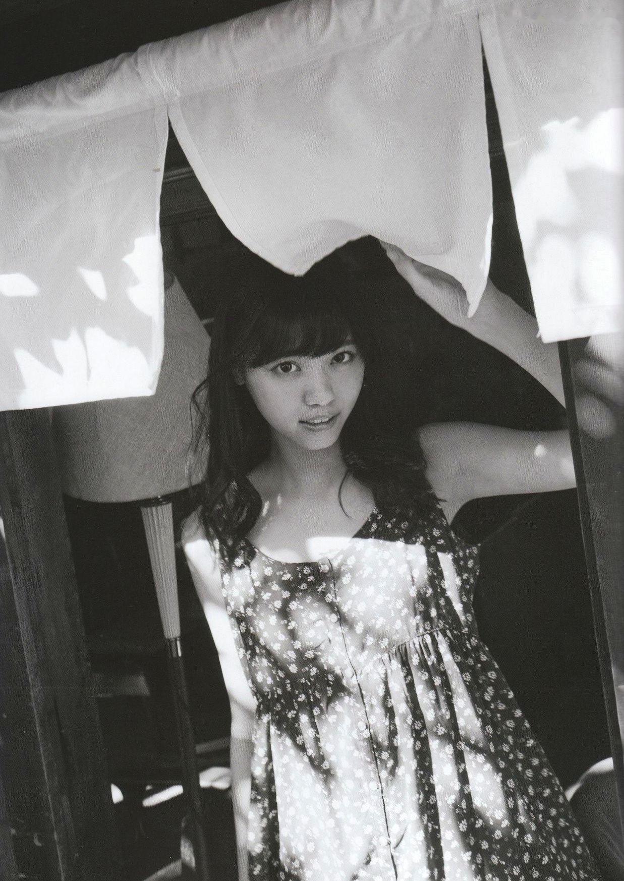 Gallery - 西野七濑《普段着》写真集：清纯少女海滩比基尼与文艺街拍，记录甜美治愈的日常瞬间清纯治愈系比基尼日本女神 女神私房照_秀色女神 - image 87