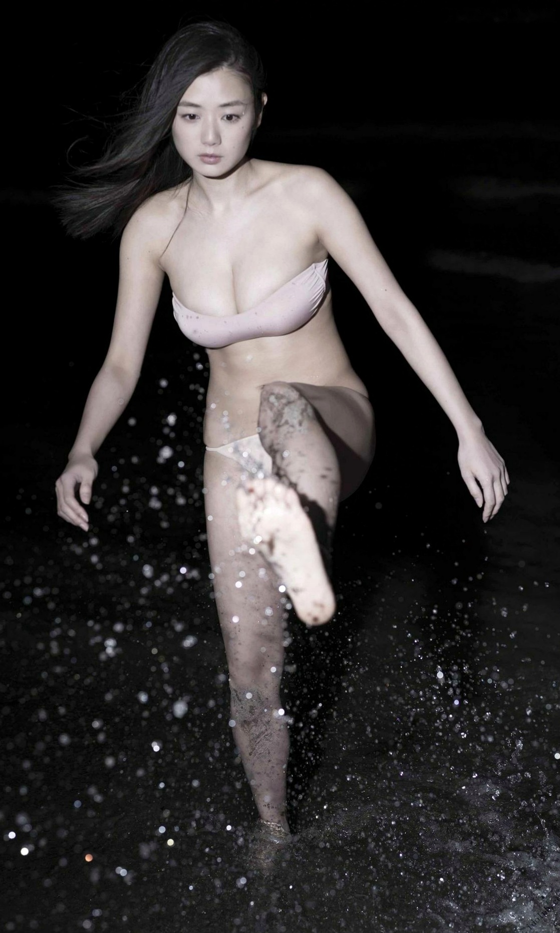 Gallery - PB写真集_片山萌美 Moemi Katayama 《覚醒》 户外街拍与唯美私房大片_气质女神迷人写真气质女神户外私房照清新 女神私房照_秀色女神 - image 31