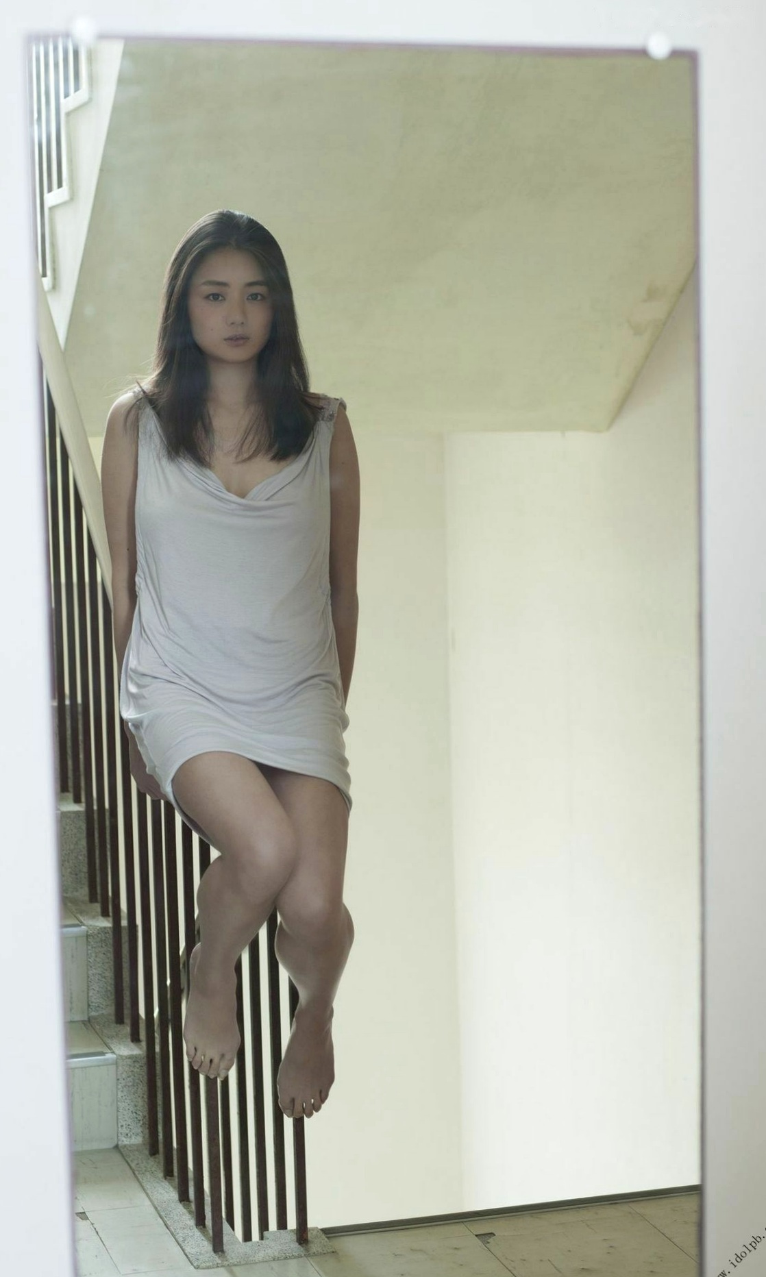 Gallery - PB写真集_片山萌美 Moemi Katayama 《覚醒》 户外街拍与唯美私房大片_气质女神迷人写真气质女神户外私房照清新 女神私房照_秀色女神 - image 41