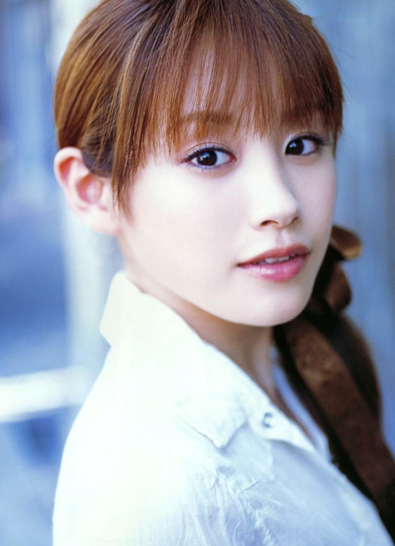 Gallery - 高橋愛《Love Hello》写真集：清纯女神海边度假，比基尼呈现极致诱惑与夏日清新感日本清新清纯比基尼女神 女神私房照_秀色女神 - image 16