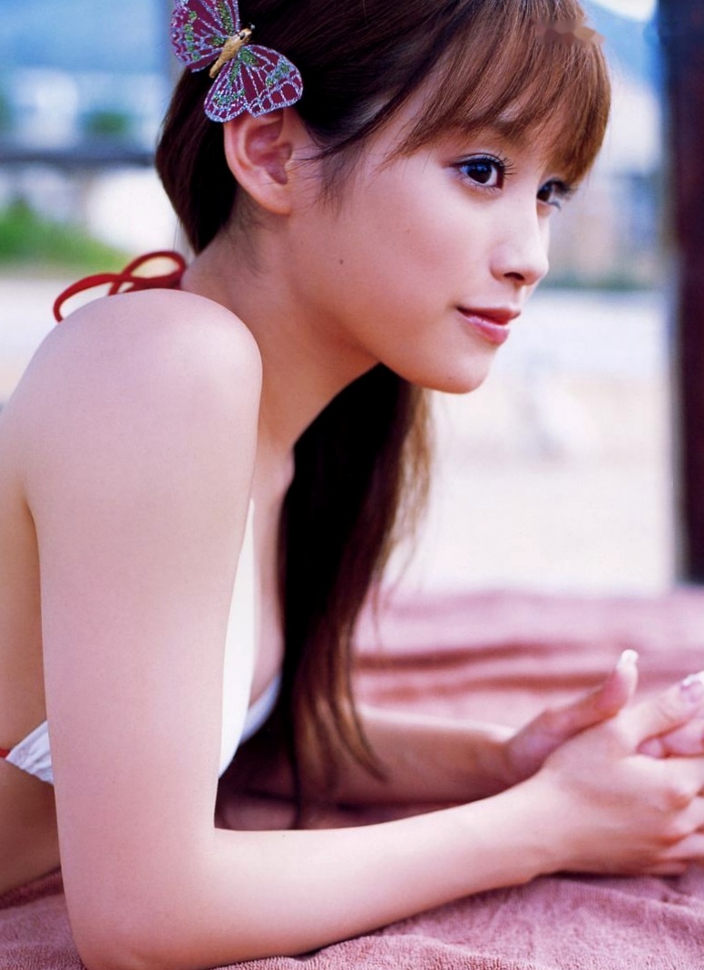 Gallery - 高橋愛《Love Hello》写真集：清纯女神海边度假，比基尼呈现极致诱惑与夏日清新感日本清新清纯比基尼女神 女神私房照_秀色女神 - image 36
