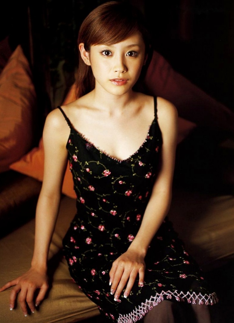 Gallery - 高橋愛《Love Hello》写真集：清纯女神海边度假，比基尼呈现极致诱惑与夏日清新感日本清新清纯比基尼女神 女神私房照_秀色女神 - image 60