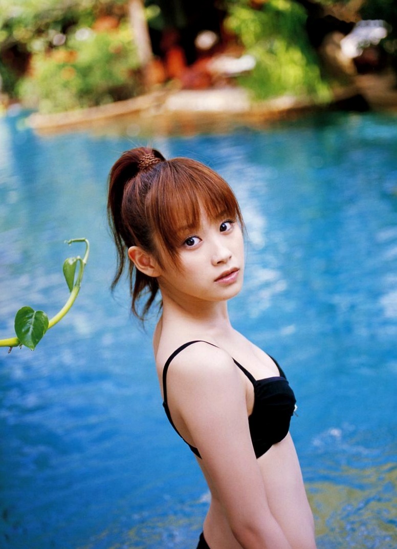 Gallery - 高橋愛《Love Hello》写真集：清纯女神海边度假，比基尼呈现极致诱惑与夏日清新感日本清新清纯比基尼女神 女神私房照_秀色女神 - image 74
