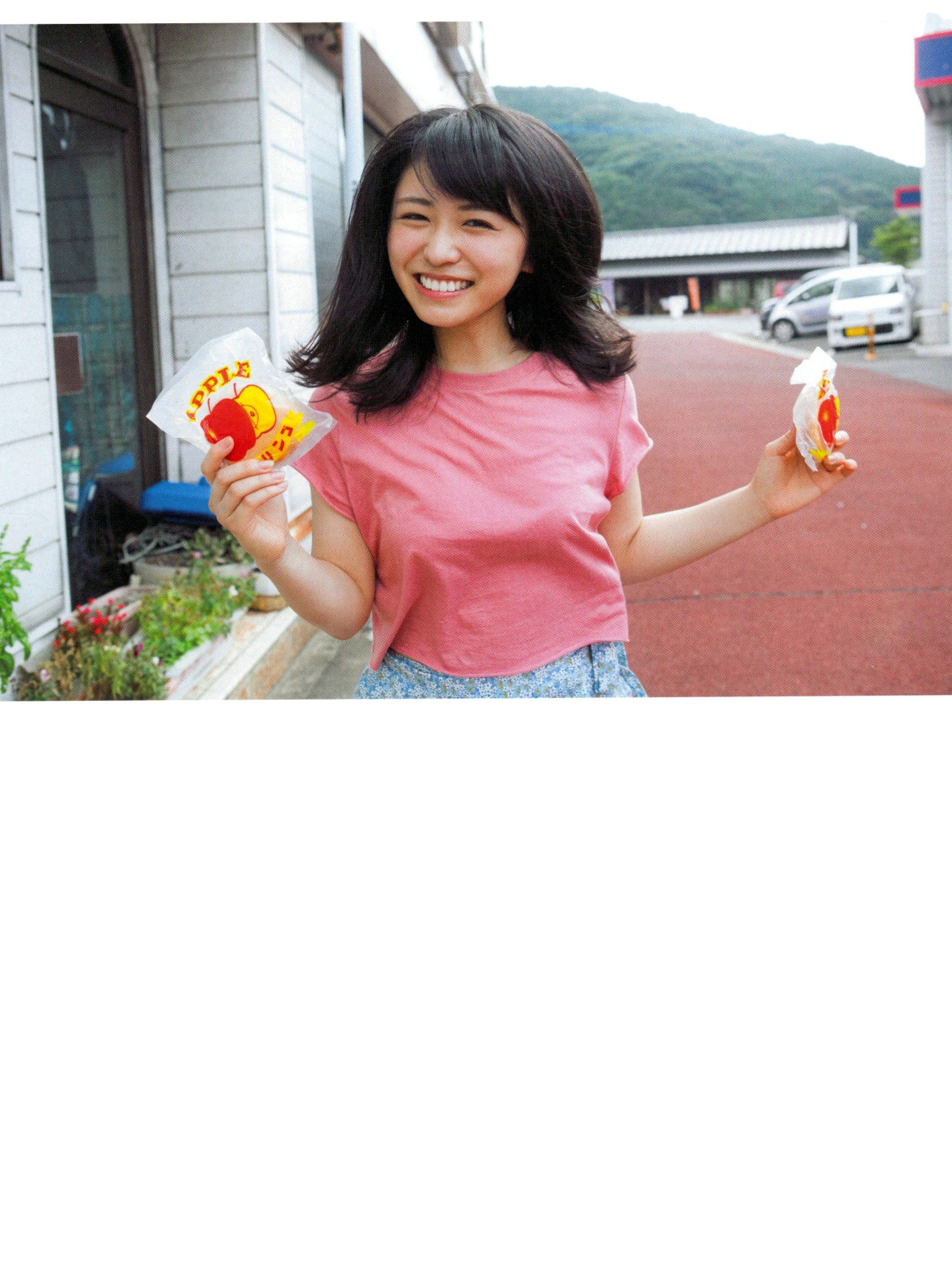 Gallery - 长滨宁琉 (Nagahama Neru) 1st写真集《这里开始》清新旅拍，海边泳装与唯美烟花系列，治愈系甜美女神写真治愈系清新日本比基尼 女神私房照_秀色女神 - image 33
