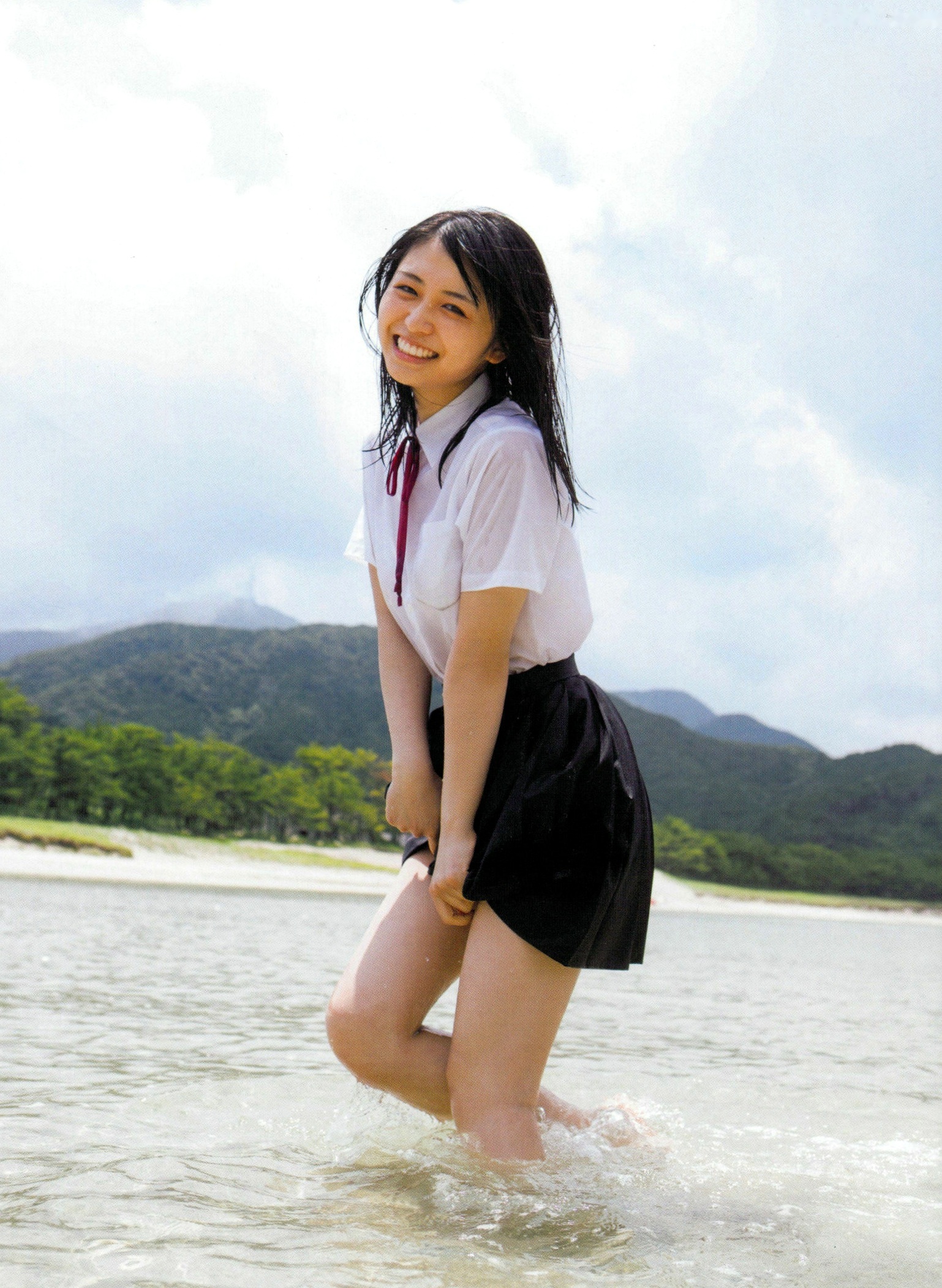 Gallery - 长滨宁琉 (Nagahama Neru) 1st写真集《这里开始》清新旅拍，海边泳装与唯美烟花系列，治愈系甜美女神写真治愈系清新日本比基尼 女神私房照_秀色女神 - image 76