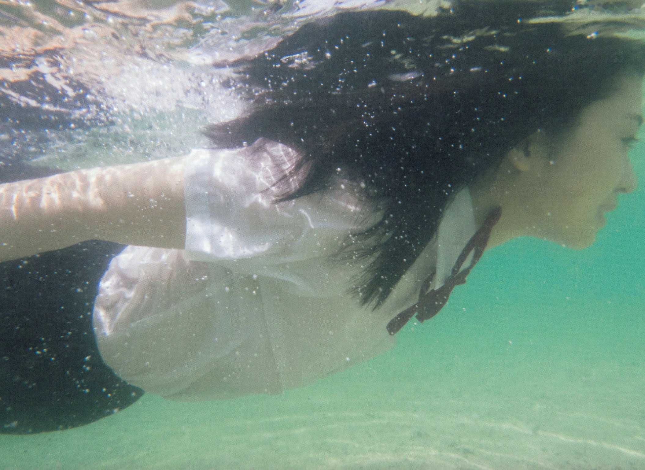 Gallery - 长滨宁琉 (Nagahama Neru) 1st写真集《这里开始》清新旅拍，海边泳装与唯美烟花系列，治愈系甜美女神写真治愈系清新日本比基尼 女神私房照_秀色女神 - image 78