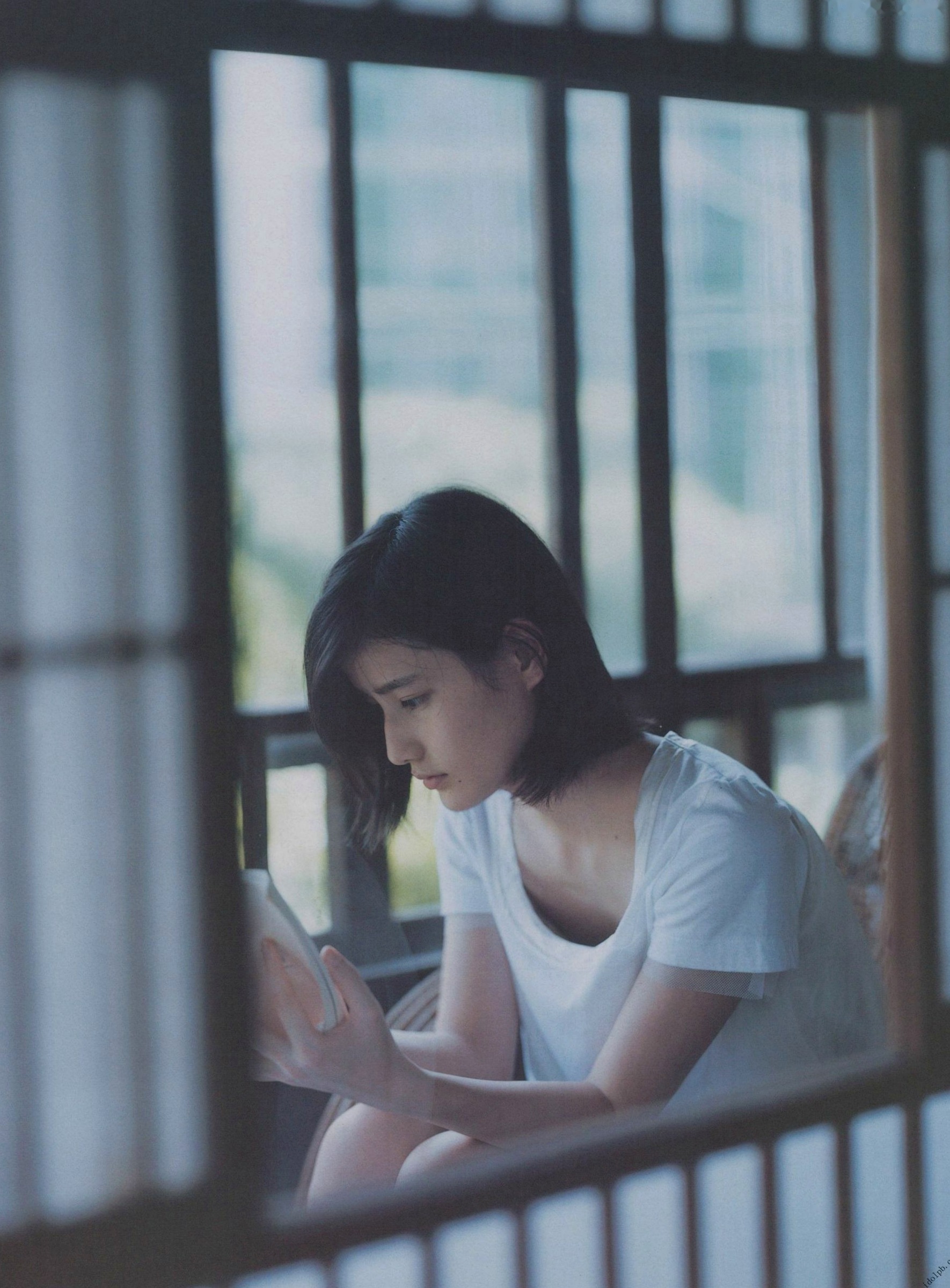 Gallery - PB写真集_Ai Hashimoto 橋本愛《杂志图片》 日系胶片清新艺术写真合集 [105P]日本气质清新冷艳 女神私房照_秀色女神 - image 66