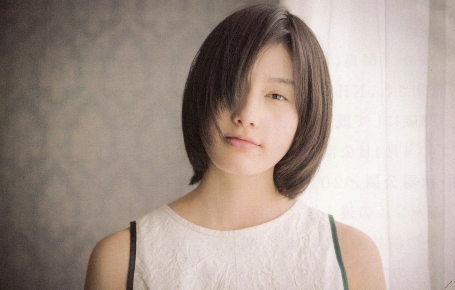 Gallery - PB写真集_Ai Hashimoto 橋本愛《杂志图片》 日系胶片清新艺术写真合集 [105P]日本气质清新冷艳 女神私房照_秀色女神 - image 82