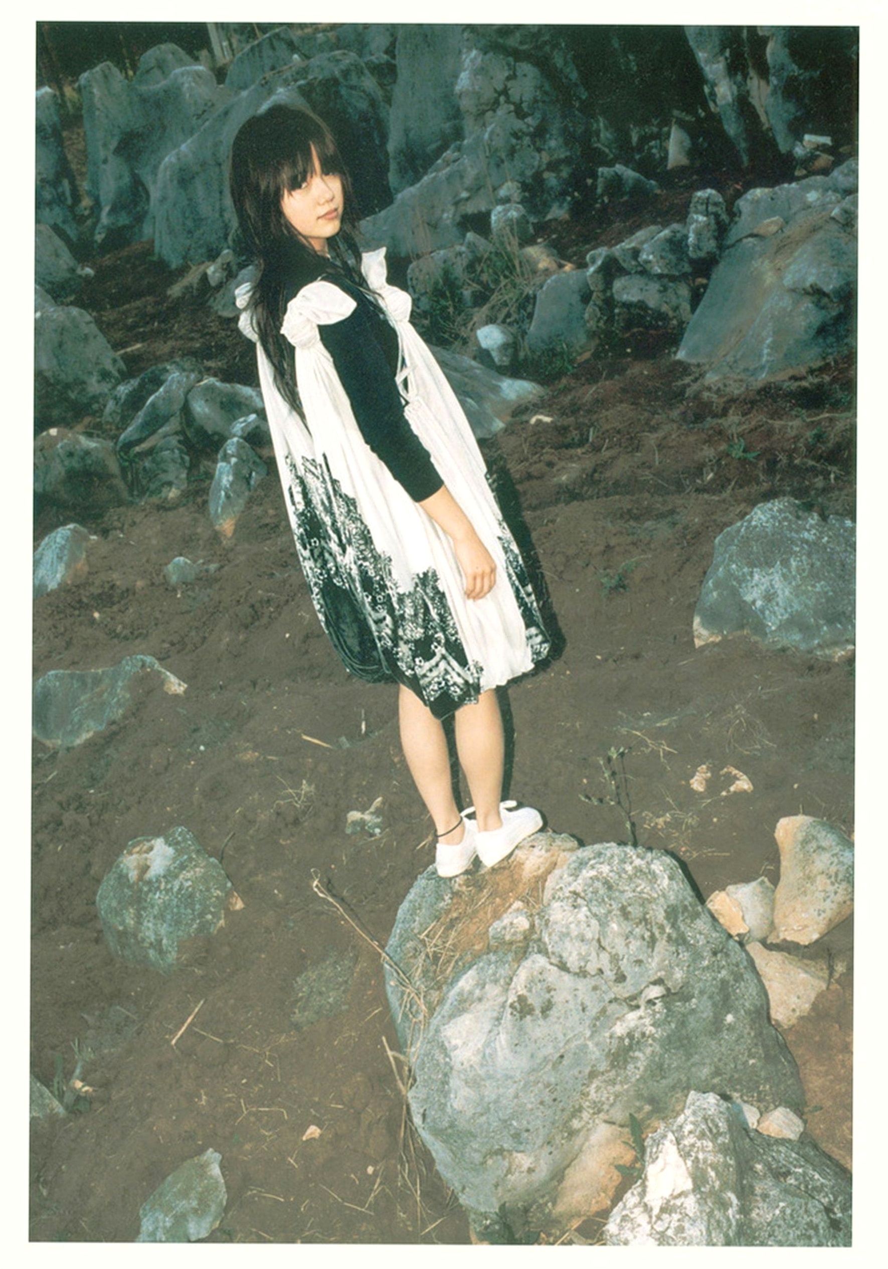 Gallery - PB写真集_宮崎あおい/宫崎葵 《20TH ANNIVERSARY 「光」》 清新治愈户外写真气质清纯户外清新治愈系 女神私房照_秀色女神 - image 22