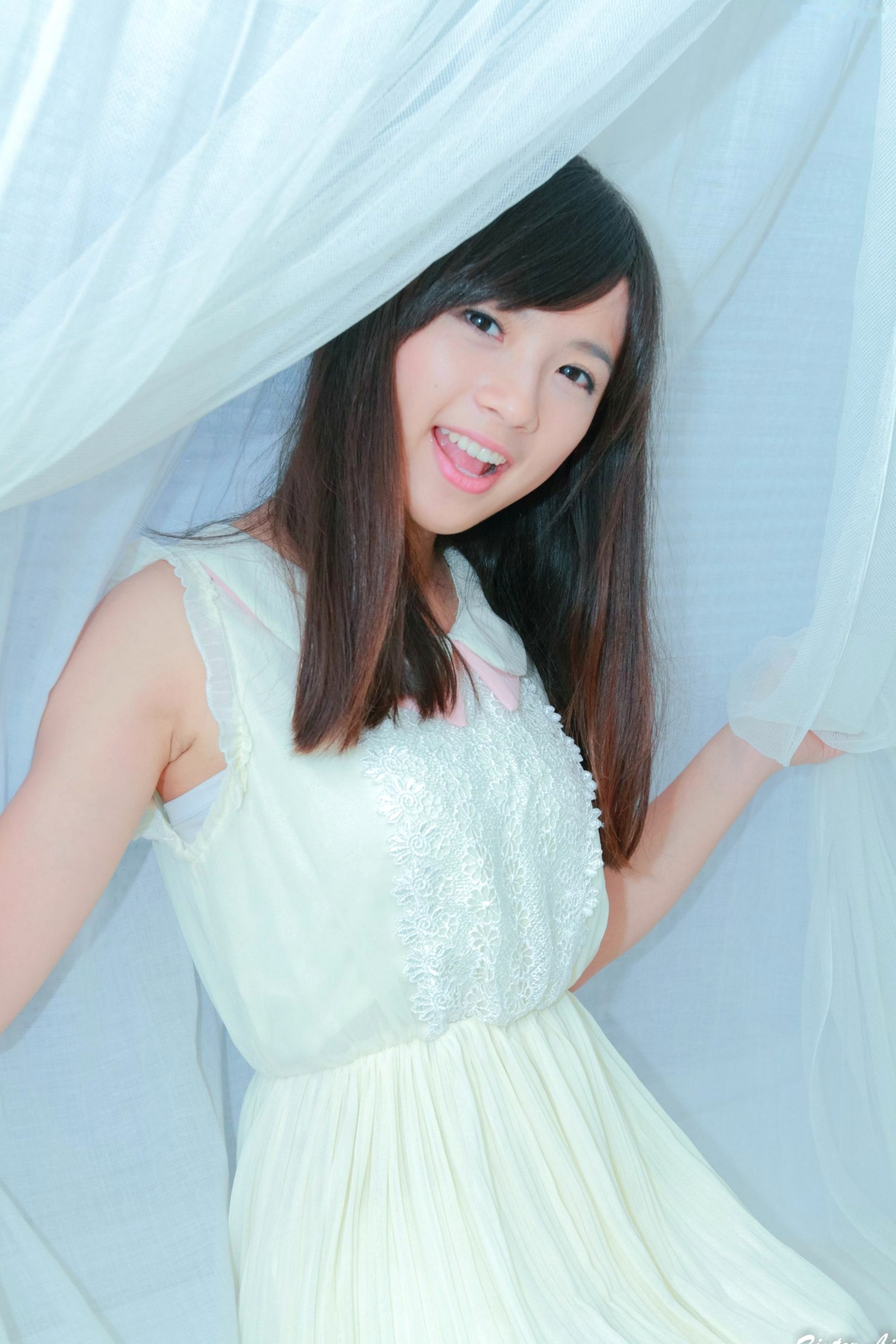 Gallery - 台湾正妹虞成敬小敬《番号81的第二堂课》清纯家居生活写真集，甜美少女卧室私房摄影清新治愈系台湾私房照 女神私房照_秀色女神 - image 9