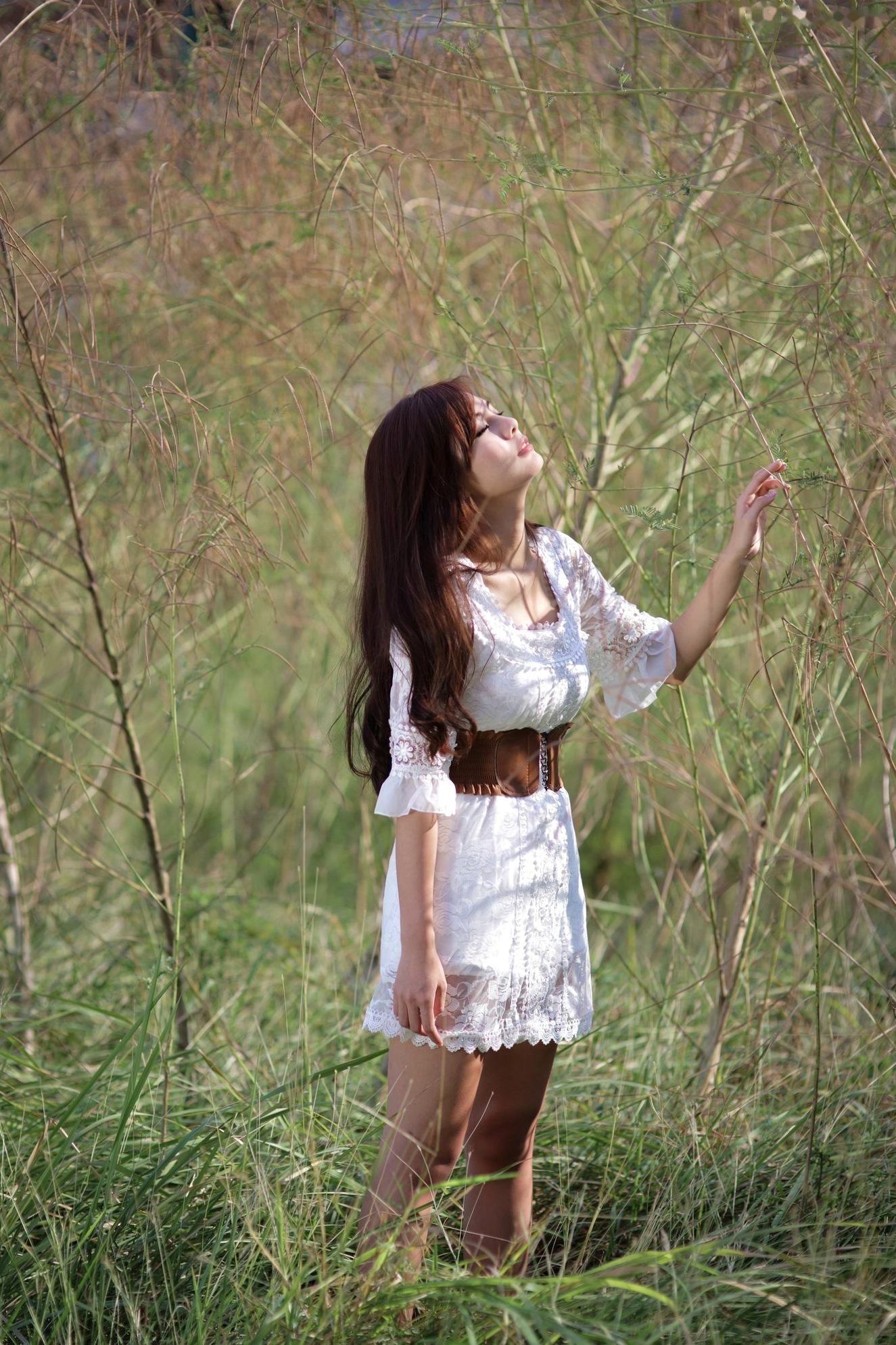 Gallery - 台湾正妹徐玮吟鲔鱼清新外拍写真，草地休闲风格甜美治愈女神合集台湾清新治愈系户外女神 女神私房照_秀色女神 - image 1