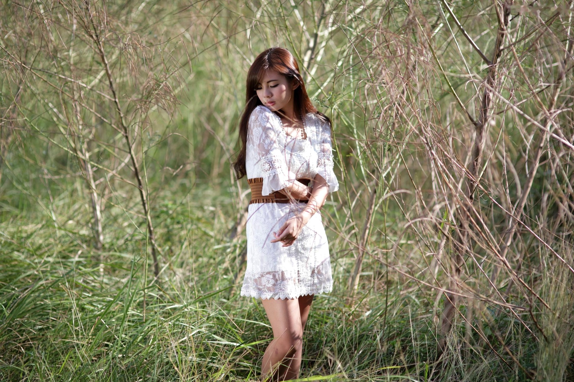 Gallery - 台湾正妹徐玮吟鲔鱼清新外拍写真，草地休闲风格甜美治愈女神合集台湾清新治愈系户外女神 女神私房照_秀色女神 - image 3