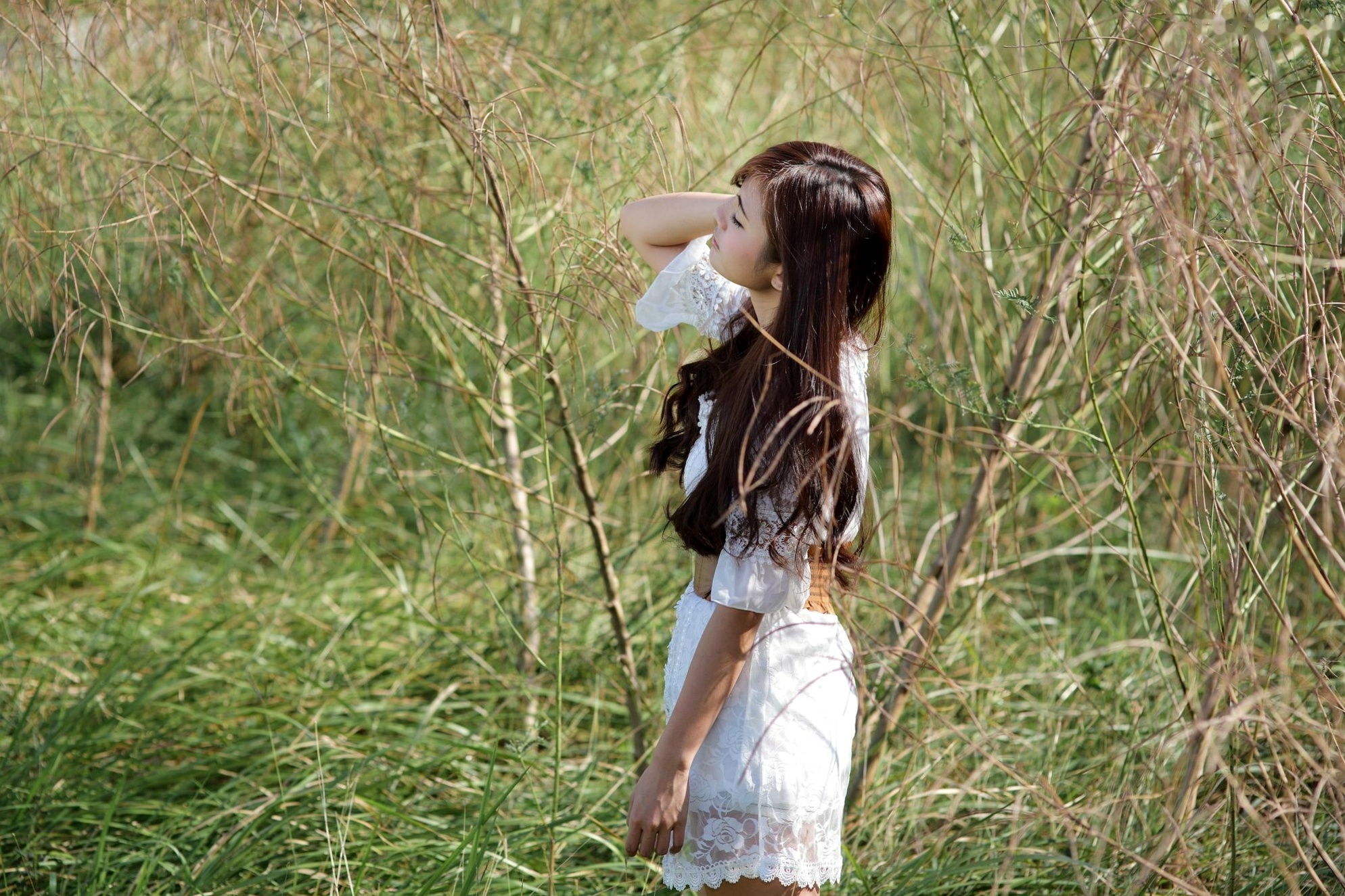 Gallery - 台湾正妹徐玮吟鲔鱼清新外拍写真，草地休闲风格甜美治愈女神合集台湾清新治愈系户外女神 女神私房照_秀色女神 - image 43