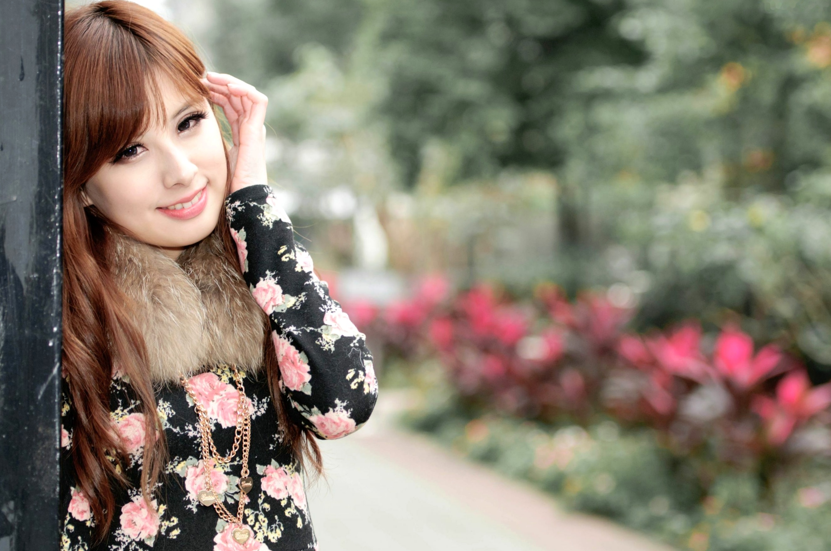 Gallery - 台湾正妹小米Kate su清新户外街拍写真，娇俏可爱女神秀出百变气质穿搭精选图片台湾清新街拍治愈系女神 女神私房照_秀色女神 - image 39