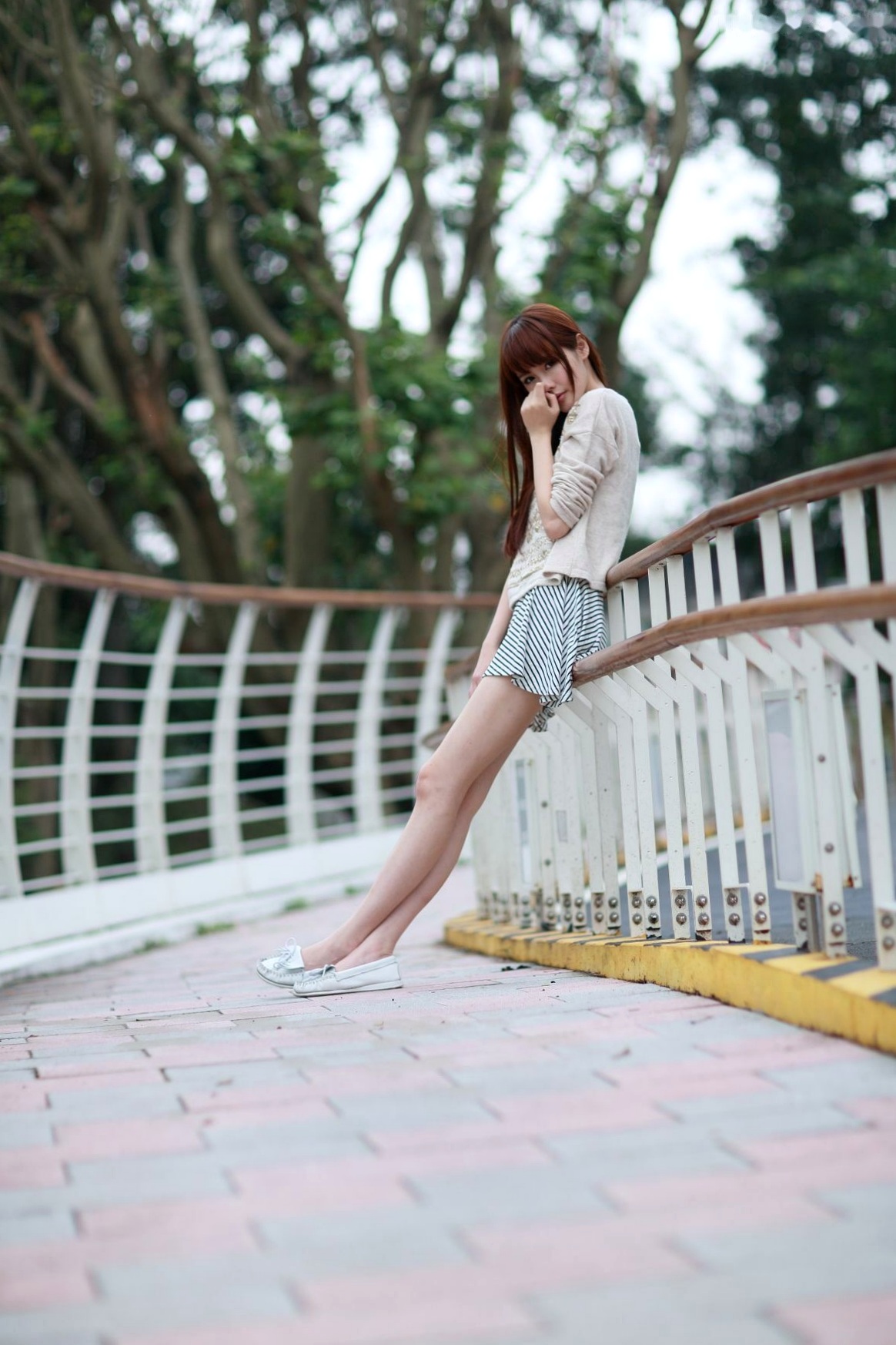 Gallery - 台湾甜美正妹林梵耘户外清新生活照，漫步大桥与林间复古写真合集台湾清新街拍气质 女神私房照_秀色女神 - image 32