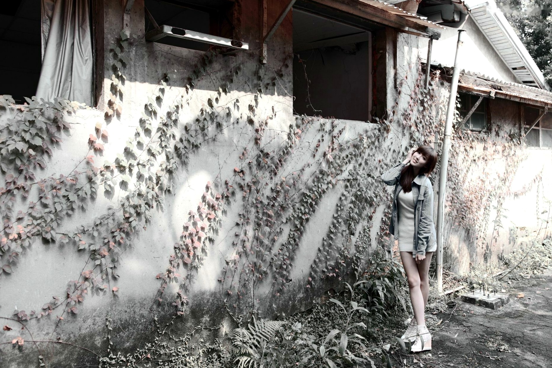 Gallery - 台湾正妹廖挺伶Kila晶晶清新户外写真，运动场街拍尽显修长美腿，邻家女孩甜美活力十足台湾美腿清新街拍治愈系 女神私房照_秀色女神 - image 15