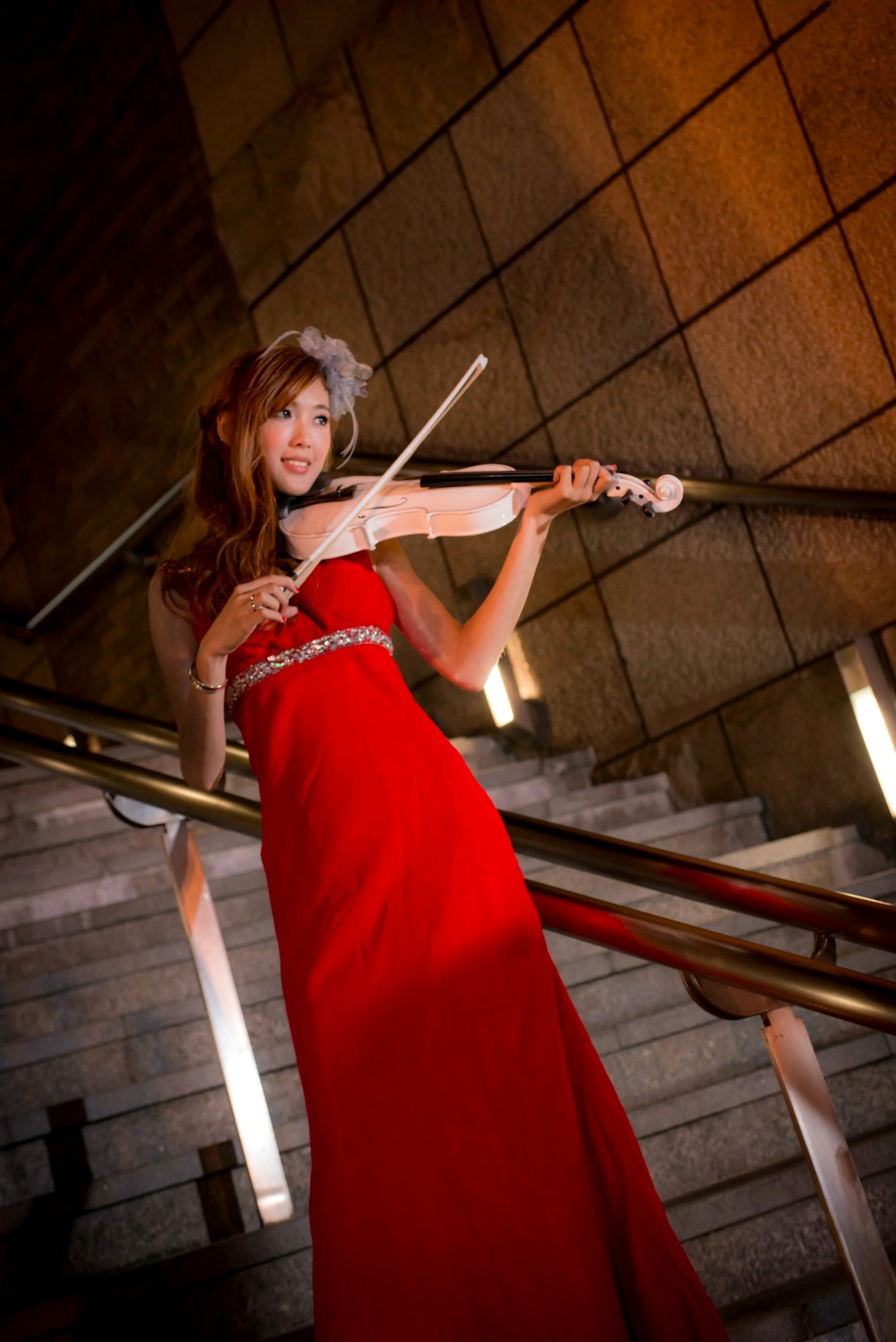 Gallery - 台湾女神金允乔Kila晶晶：浪漫摩天轮夜景婚纱写真清新演绎台湾婚纱清新气质 女神私房照_秀色女神 - image 12