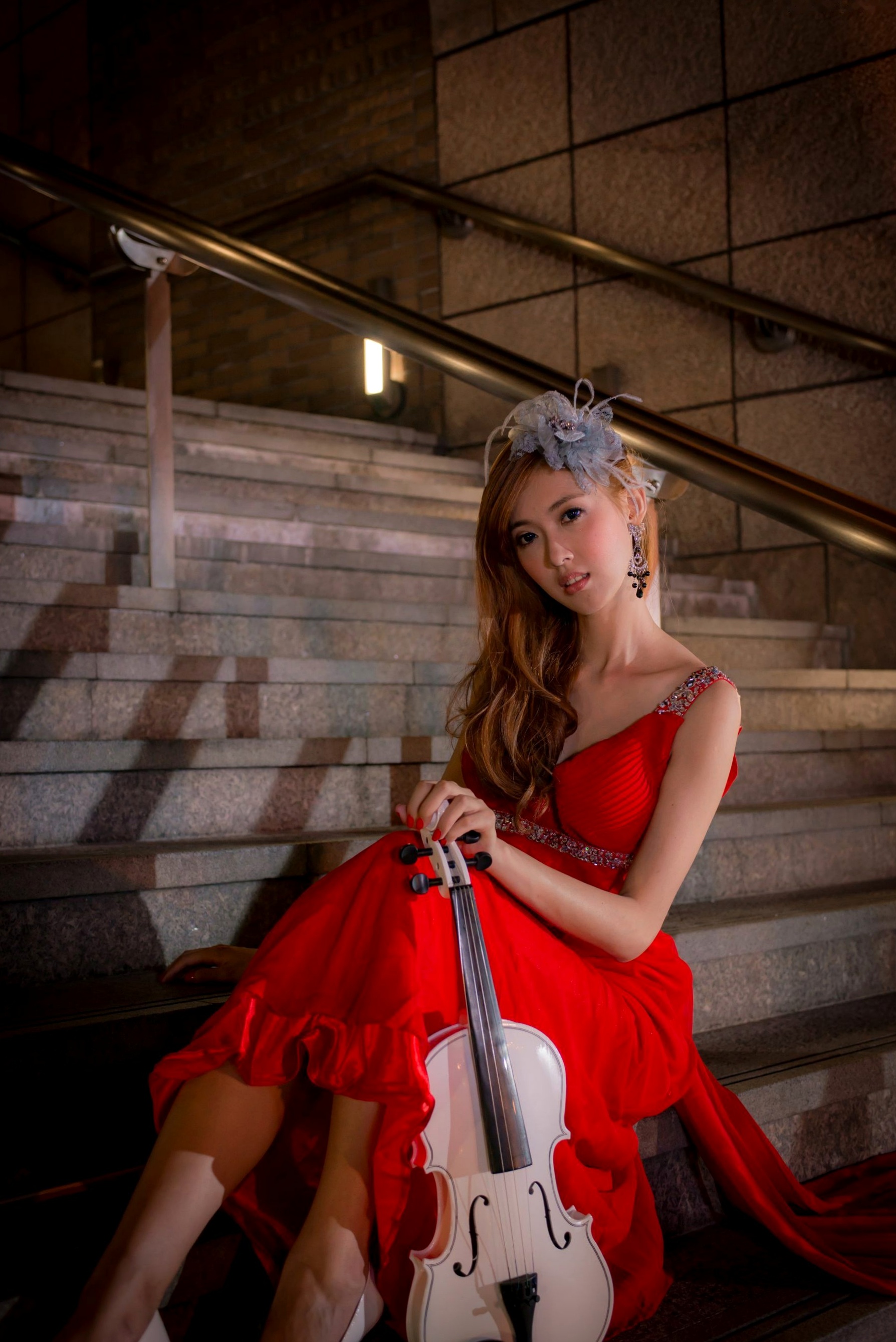 Gallery - 台湾女神金允乔Kila晶晶：浪漫摩天轮夜景婚纱写真清新演绎台湾婚纱清新气质 女神私房照_秀色女神 - image 27