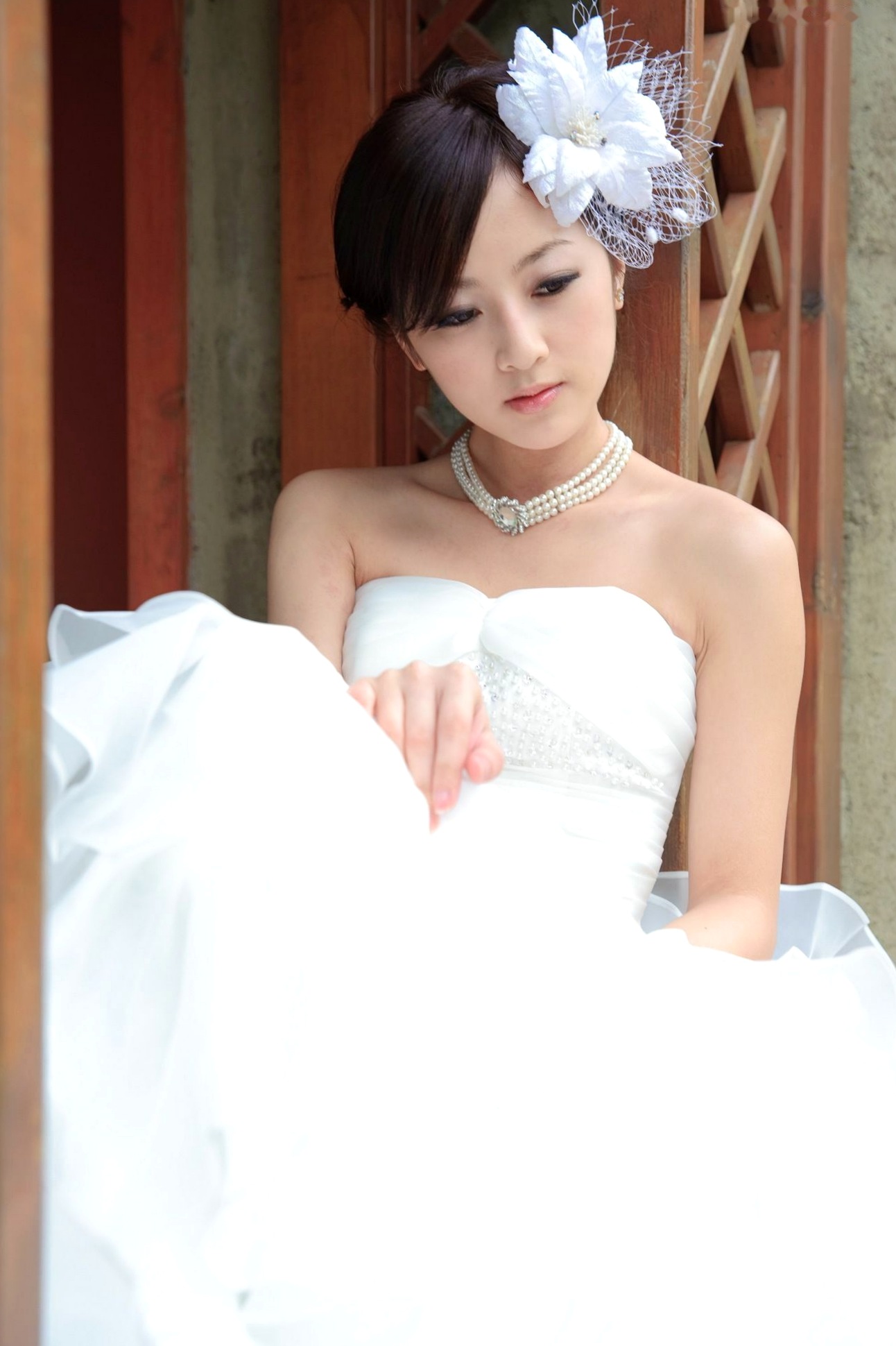 Gallery - 台湾正妹张凯洁/张允霏《日月潭+纸教堂(婚纱)》纯白婚纱写真，唯美户外大片，气质女神清新脱俗台湾婚纱气质清新女神 女神私房照_秀色女神 - image 3