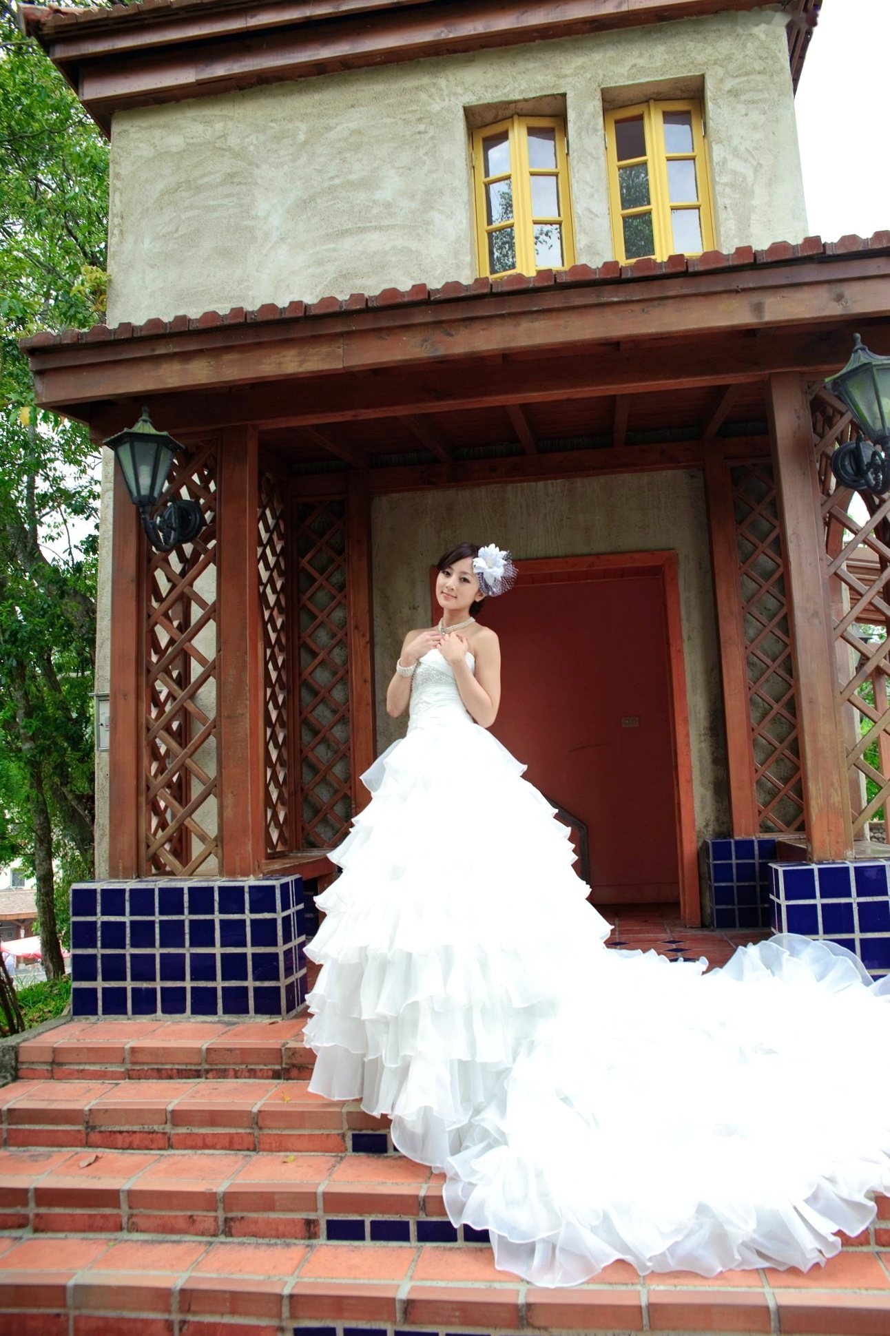 Gallery - 台湾正妹张凯洁/张允霏《日月潭+纸教堂(婚纱)》纯白婚纱写真，唯美户外大片，气质女神清新脱俗台湾婚纱气质清新女神 女神私房照_秀色女神 - image 8