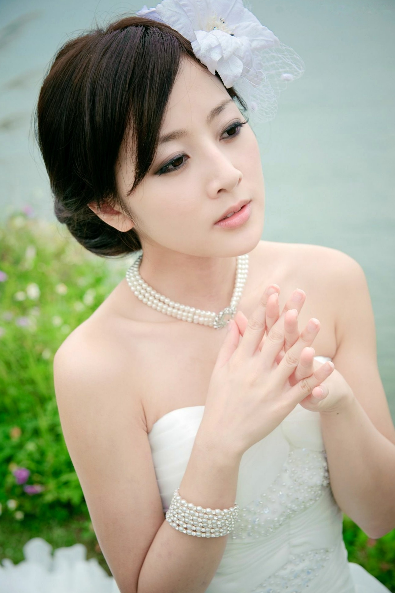 Gallery - 台湾正妹张凯洁/张允霏《日月潭+纸教堂(婚纱)》纯白婚纱写真，唯美户外大片，气质女神清新脱俗台湾婚纱气质清新女神 女神私房照_秀色女神 - image 25