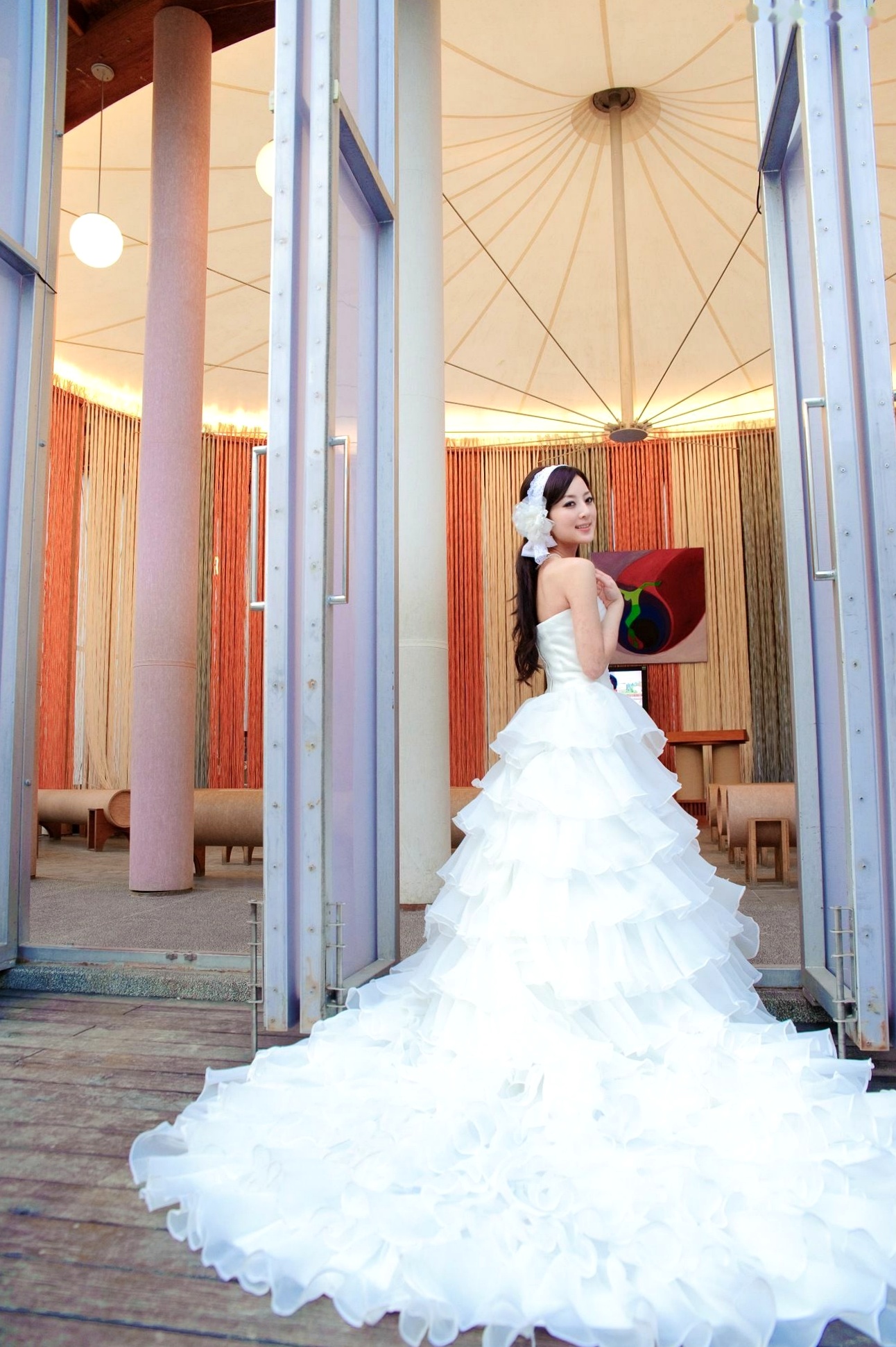 Gallery - 台湾正妹张凯洁/张允霏《日月潭+纸教堂(婚纱)》纯白婚纱写真，唯美户外大片，气质女神清新脱俗台湾婚纱气质清新女神 女神私房照_秀色女神 - image 46