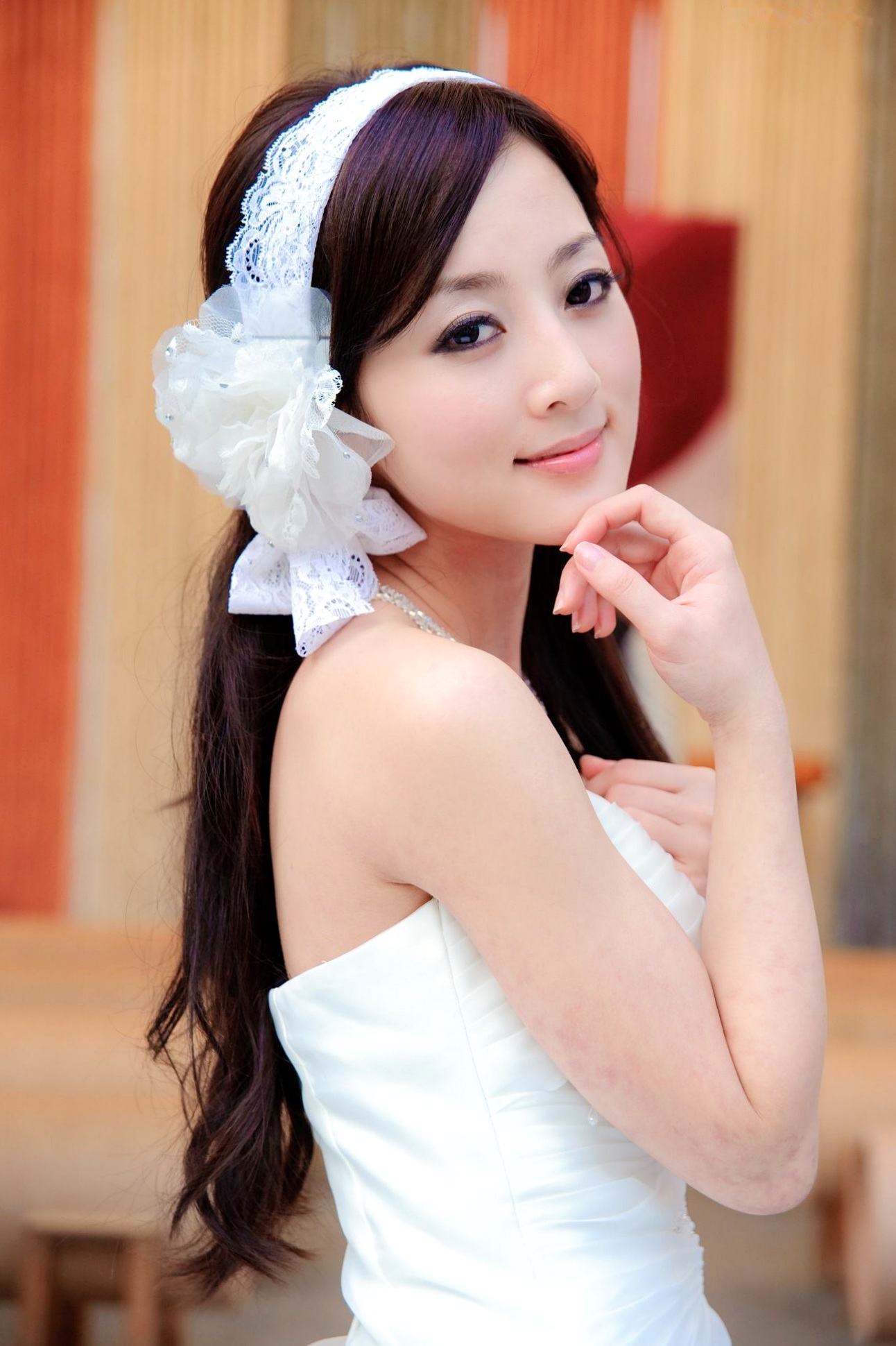 Gallery - 台湾正妹张凯洁/张允霏《日月潭+纸教堂(婚纱)》纯白婚纱写真，唯美户外大片，气质女神清新脱俗台湾婚纱气质清新女神 女神私房照_秀色女神 - image 47