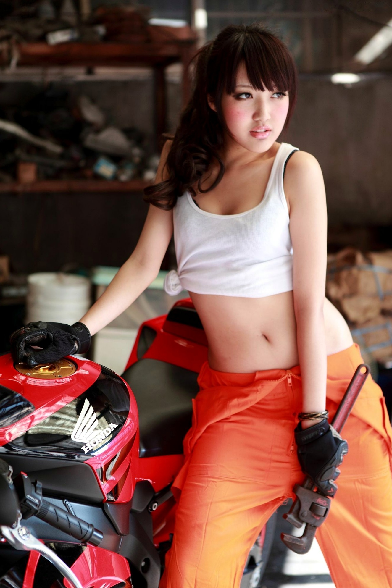 Gallery - 台湾正妹Jill陈玮廷机车街拍主题写真：酷飒御姐户外高清大合集街拍性感台湾气质极品 女神私房照_秀色女神 - image 50