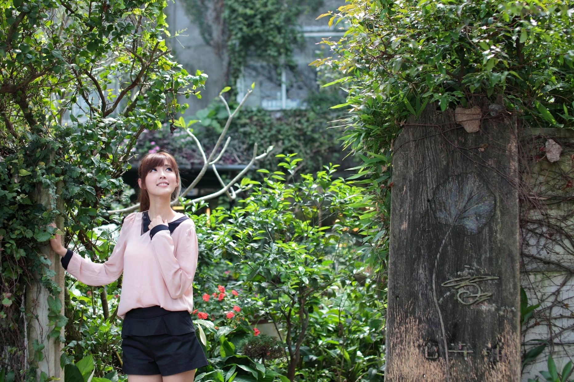 Gallery - 台湾甜美正妹Kila晶晶(金允乔)超短裙清新街拍，户外日常私房写真集街拍台湾美腿清新女神 女神私房照_秀色女神 - image 21