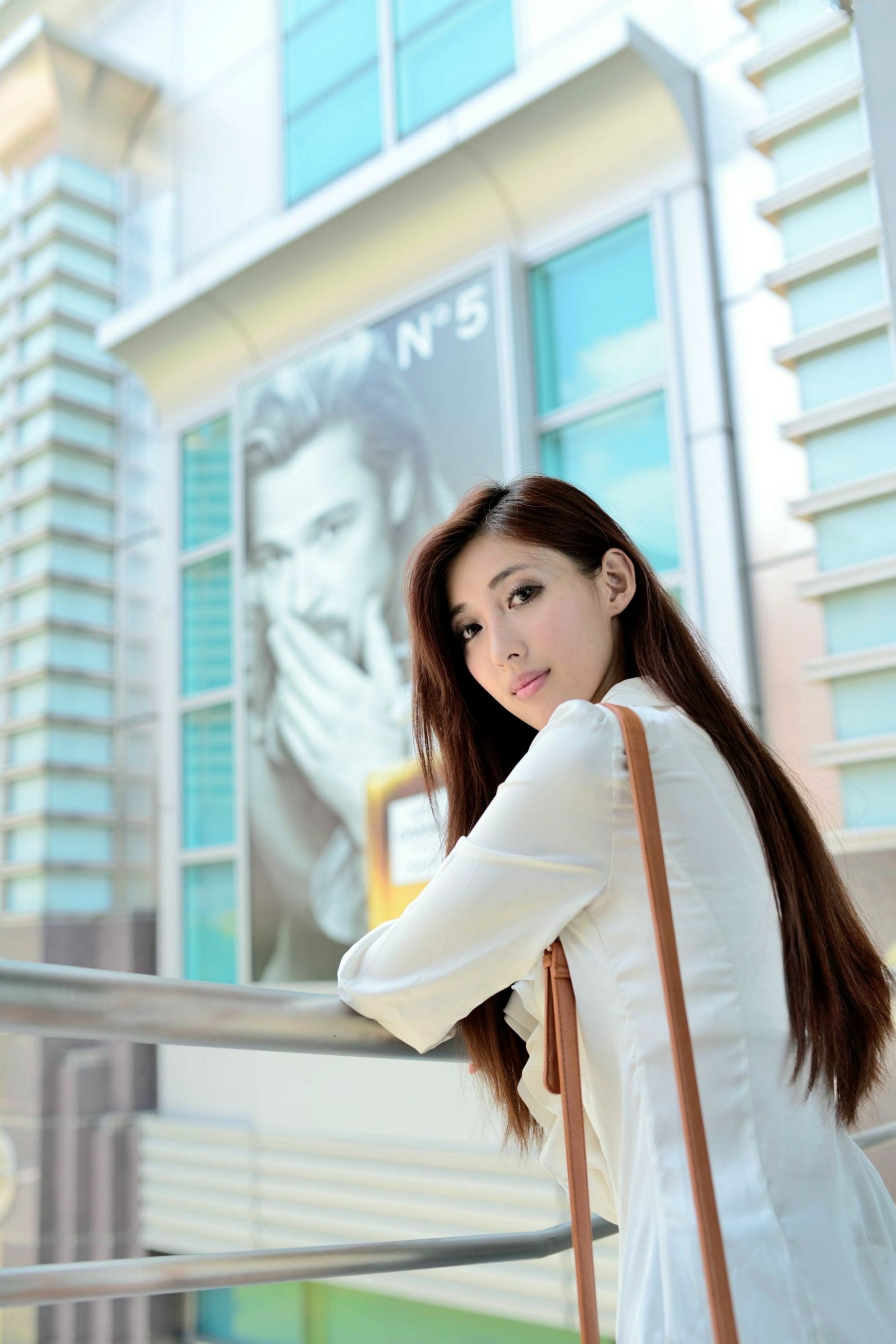 Gallery - 台湾甜美正妹Kila晶晶(金允乔)超短裙清新街拍，户外日常私房写真集街拍台湾美腿清新女神 女神私房照_秀色女神 - image 49